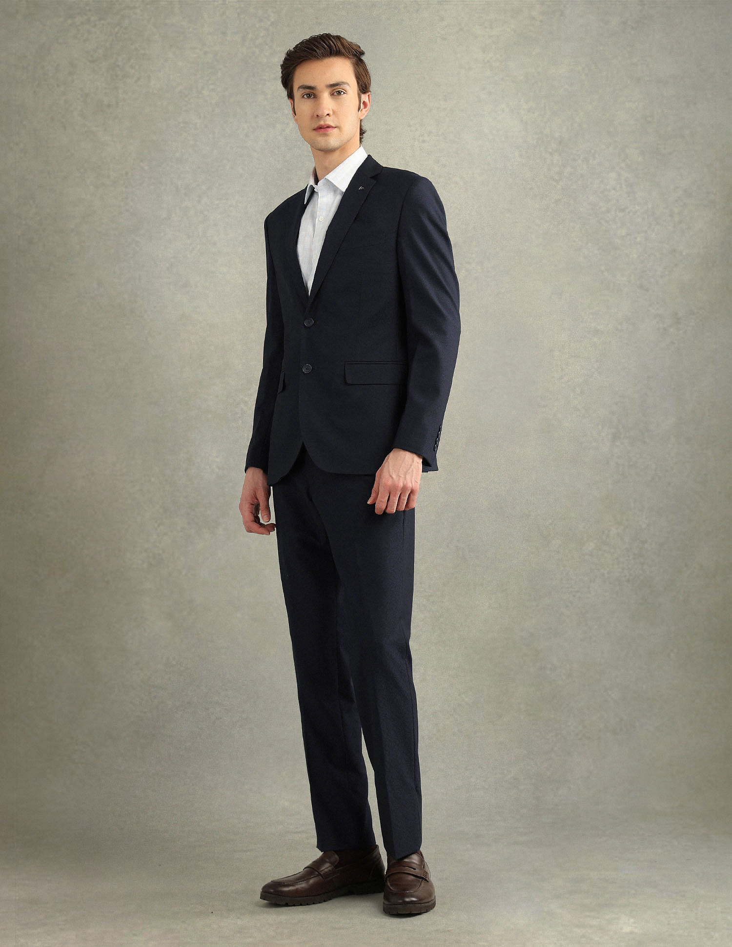 Arrow Tailored Fit Jacquard Two Piece Suit