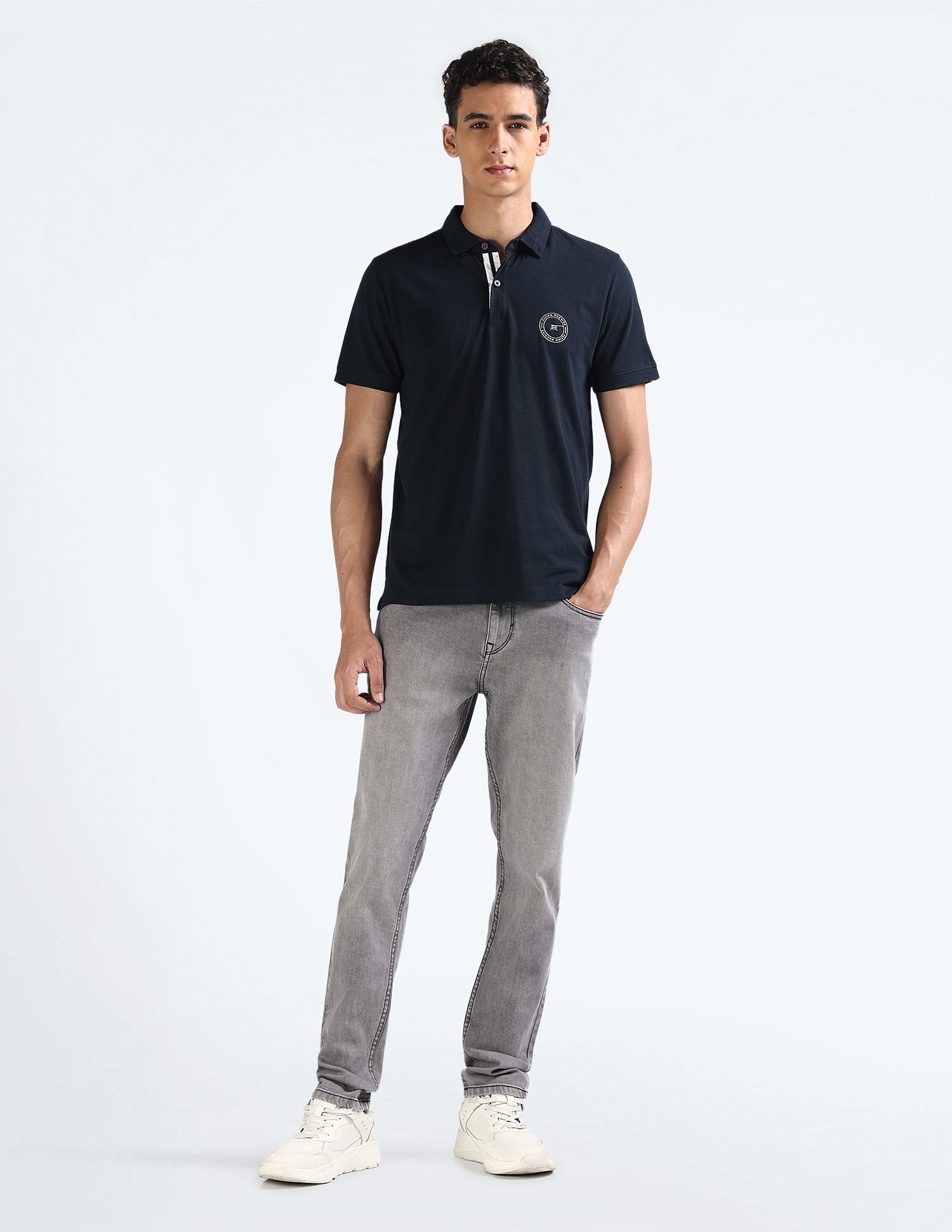 Flying Machine Slim Tapered Fit Mid Rise Jeans