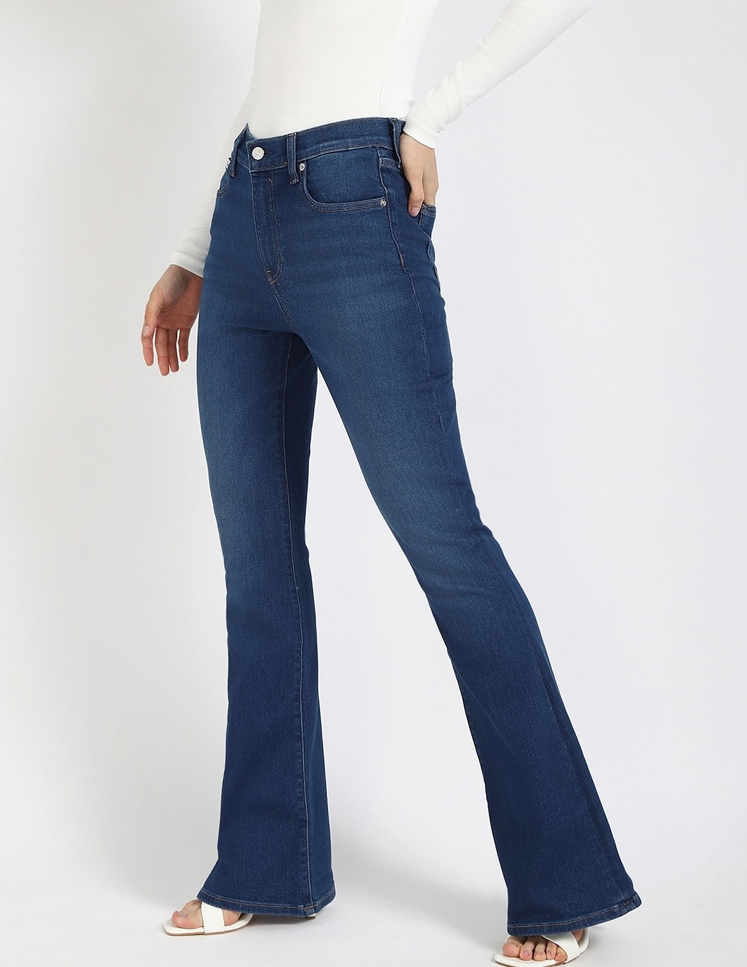 Calvin Klein Jeans Mid-Wash Flared-Fit Mid Rise Jeans