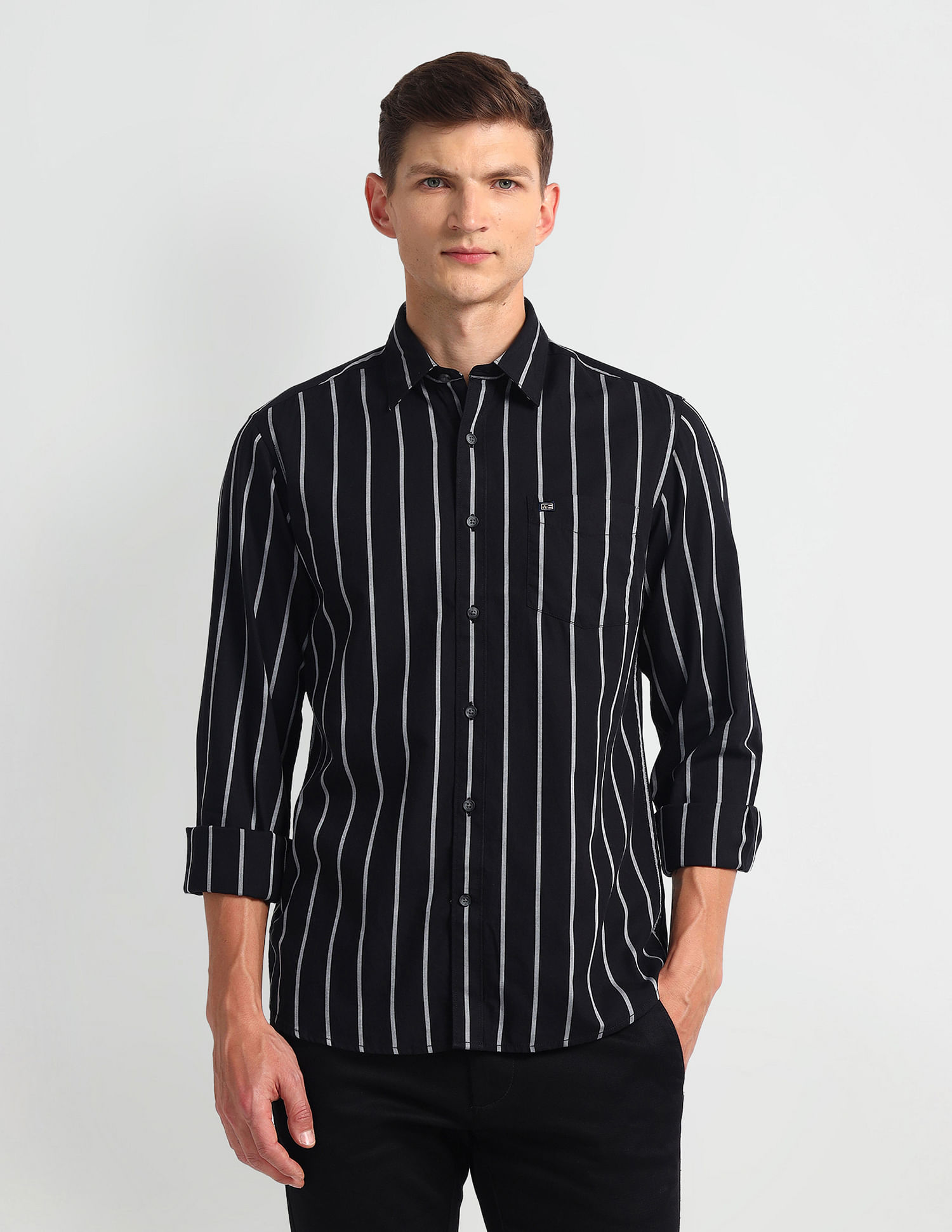 Arrow Sport Manhattan Slim Fit Vertical Striped Shirt