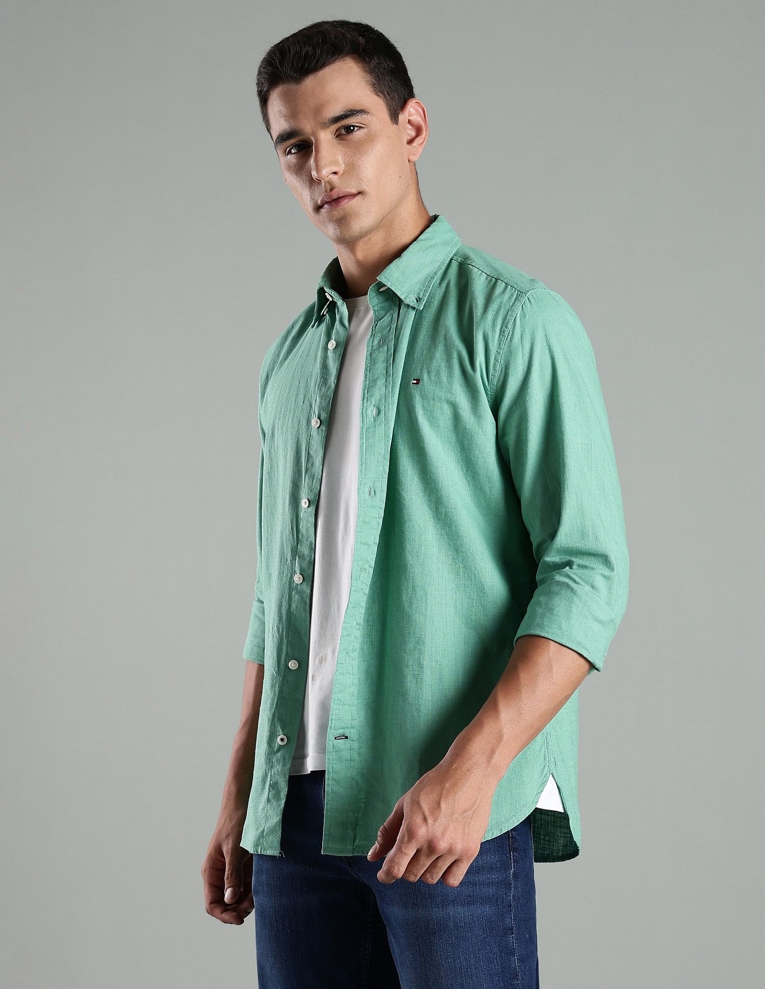 Tommy Hilfiger Solid Regular Fit Linen Shirt