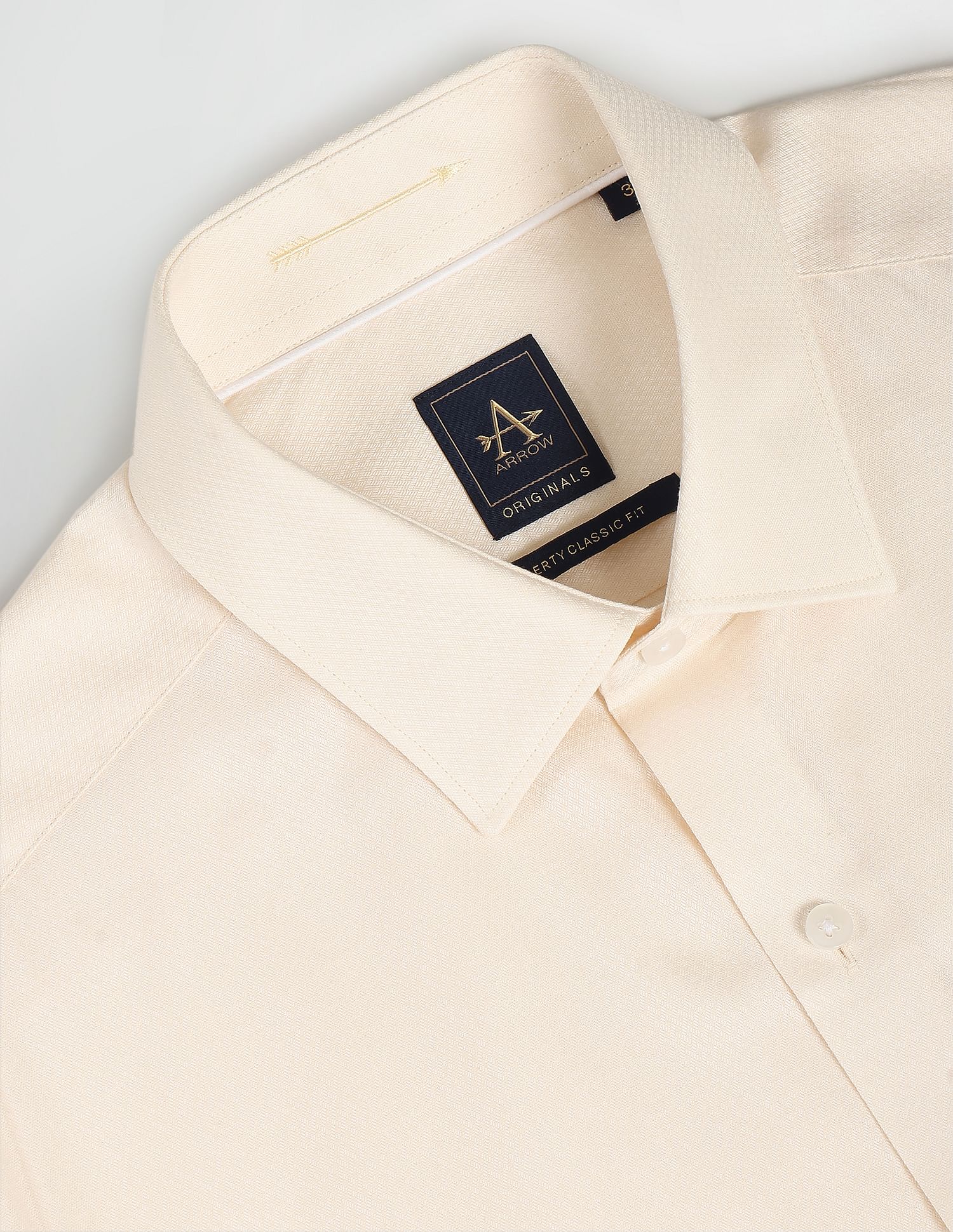 Arrow Cutaway Collar Self Design Shirt