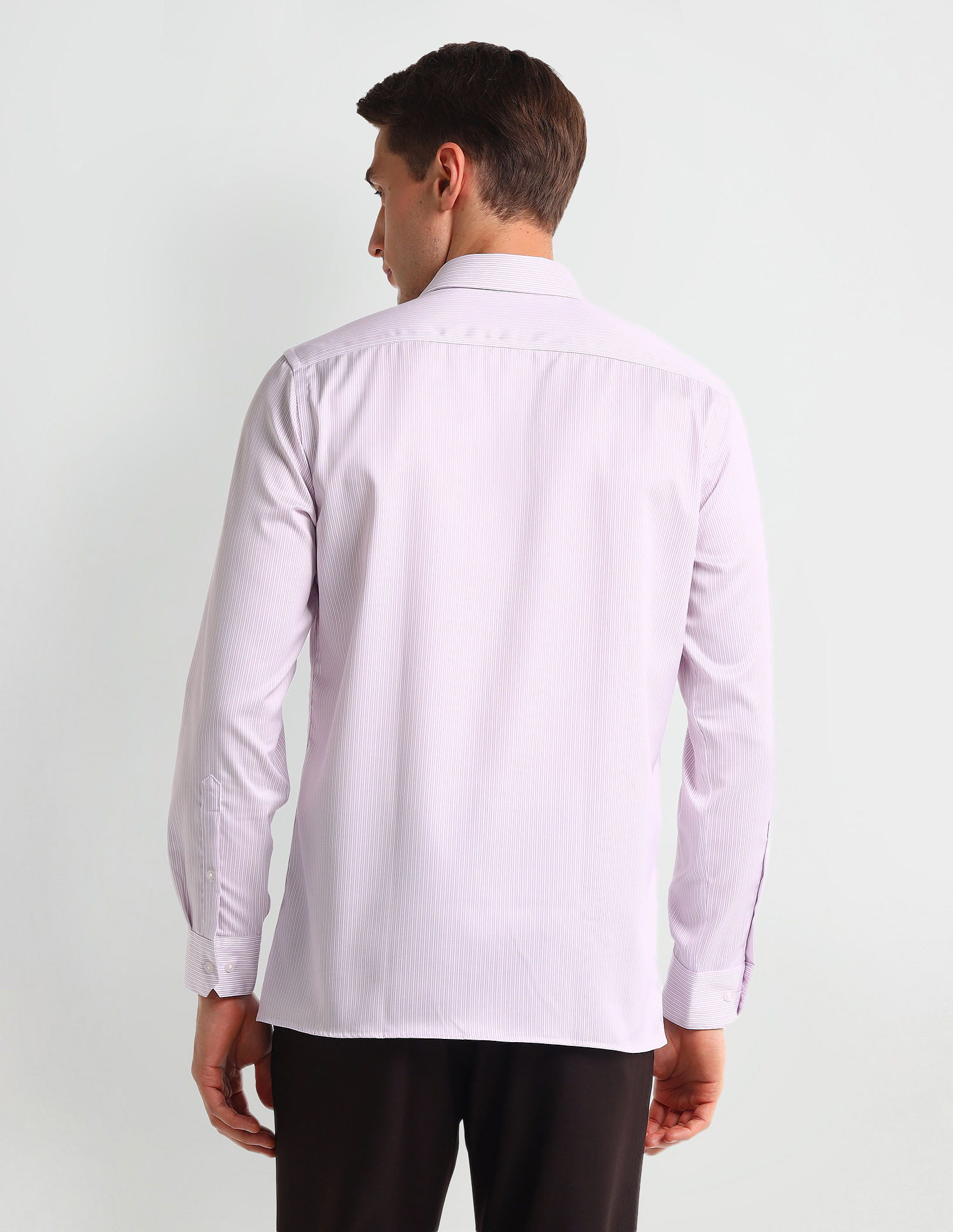 Arrow Cutaway Collar Vertical Stripes Shirt