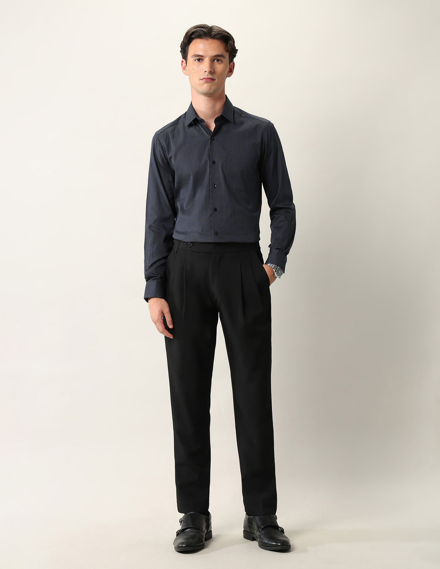 Arrow Manhattan Slim Fit Pure Cotton Ceremonial Shirt