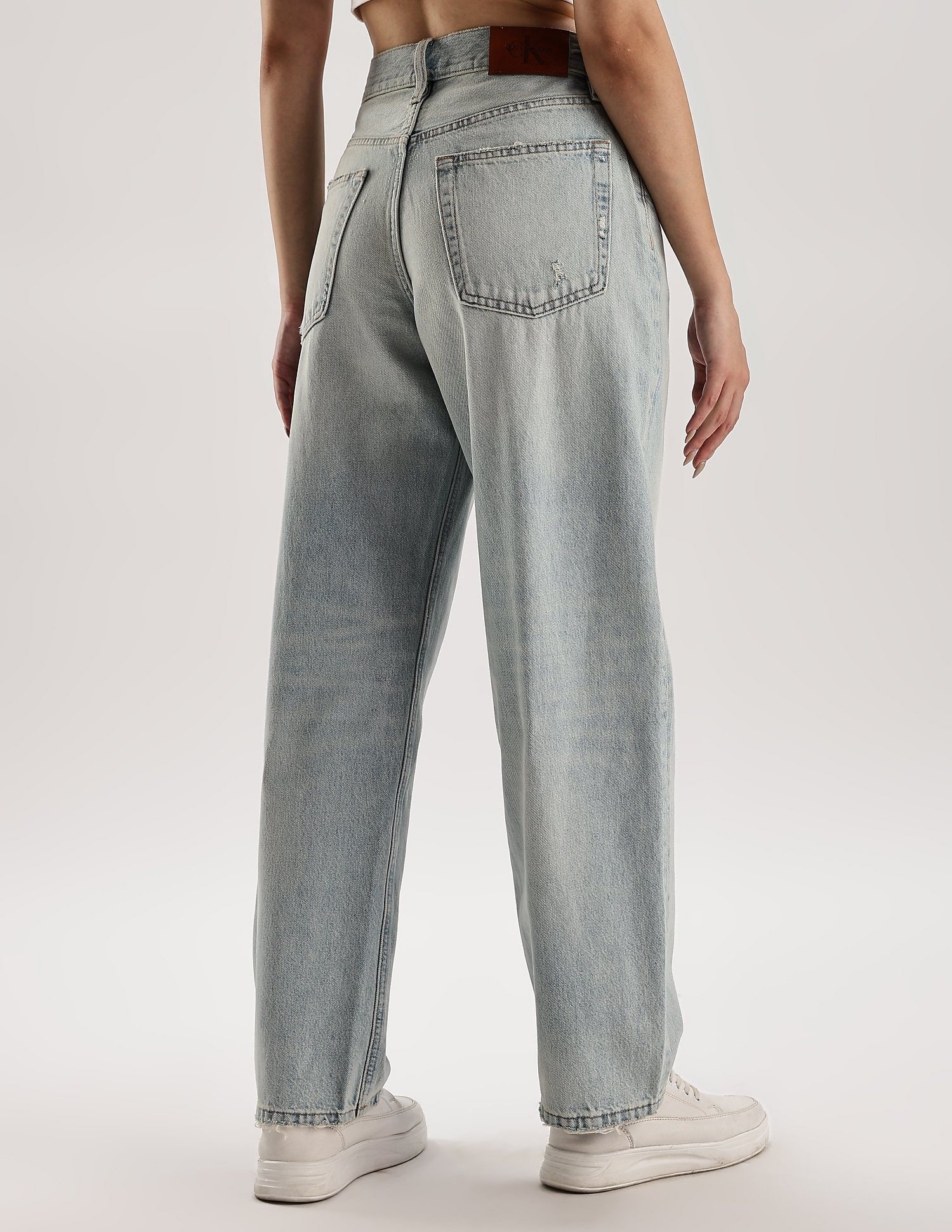 Calvin Klein Jeans Heavy-Wash Loose-Fit High Rise Jeans