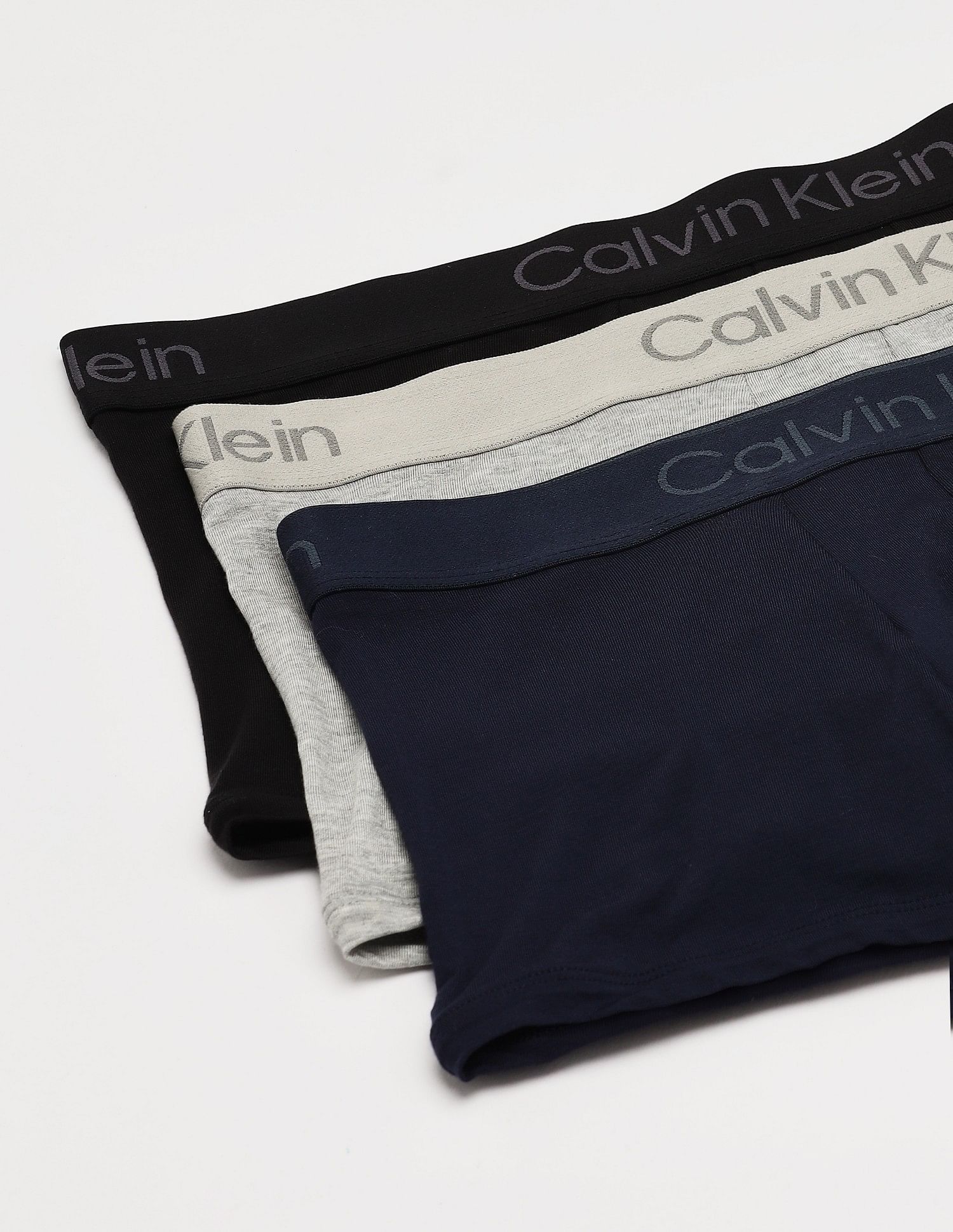 Calvin Klein Underwear Low Rise Solid Multi Trunks - Pack Of 3