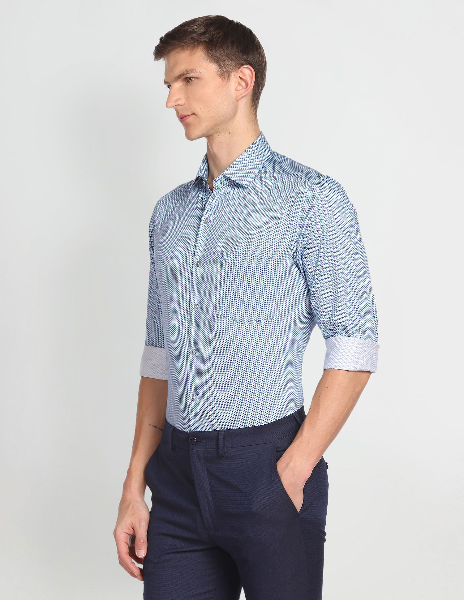 Arrow Cutaway Collar Geometric Print Shirt