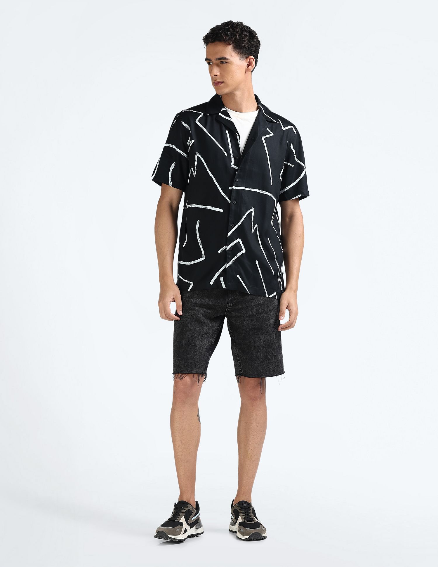 Flying Machine Cuban Collar Printed Holiday Shirt