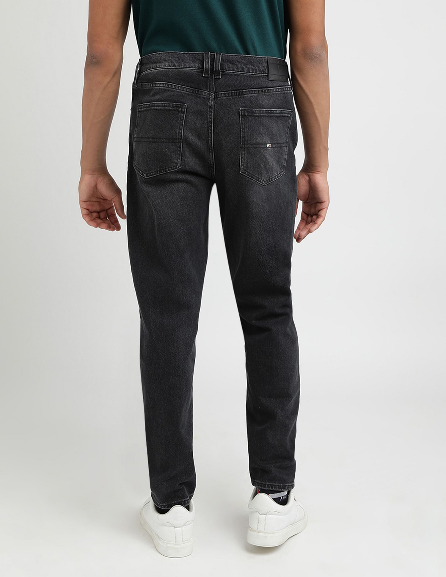 Tommy Hilfiger Kids Isaac Relaxed Tapered Fit Jeans
