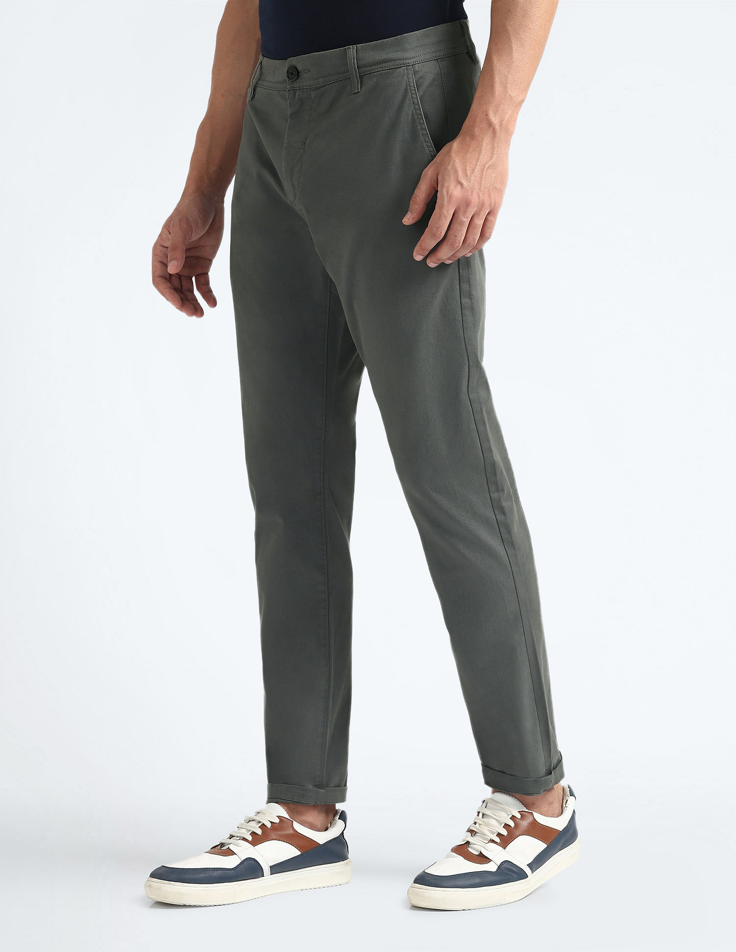 Flying Machine Slash Slim Tapered Fit Solid Chinos