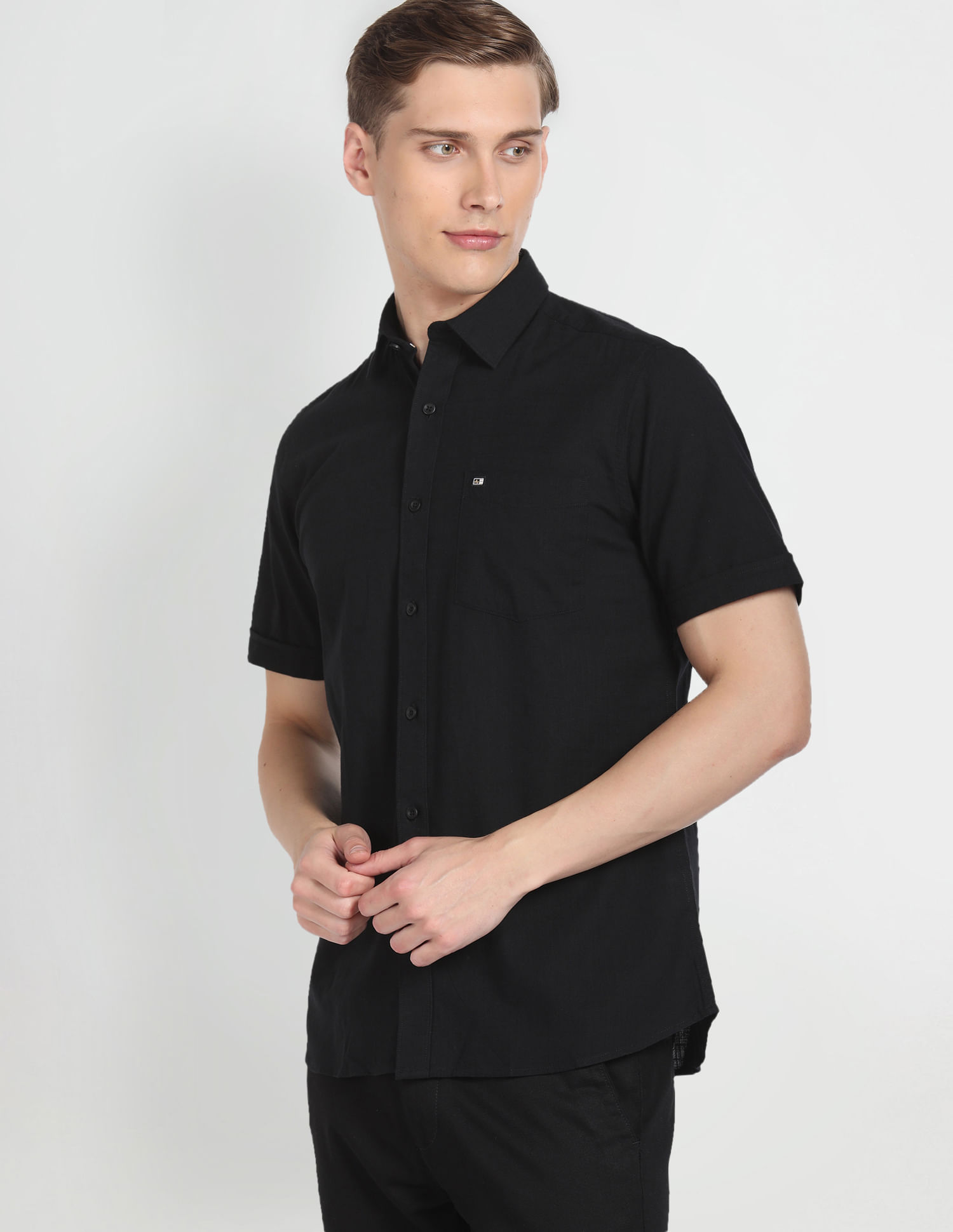 Arrow Sports Spread Collar Solid Shirt