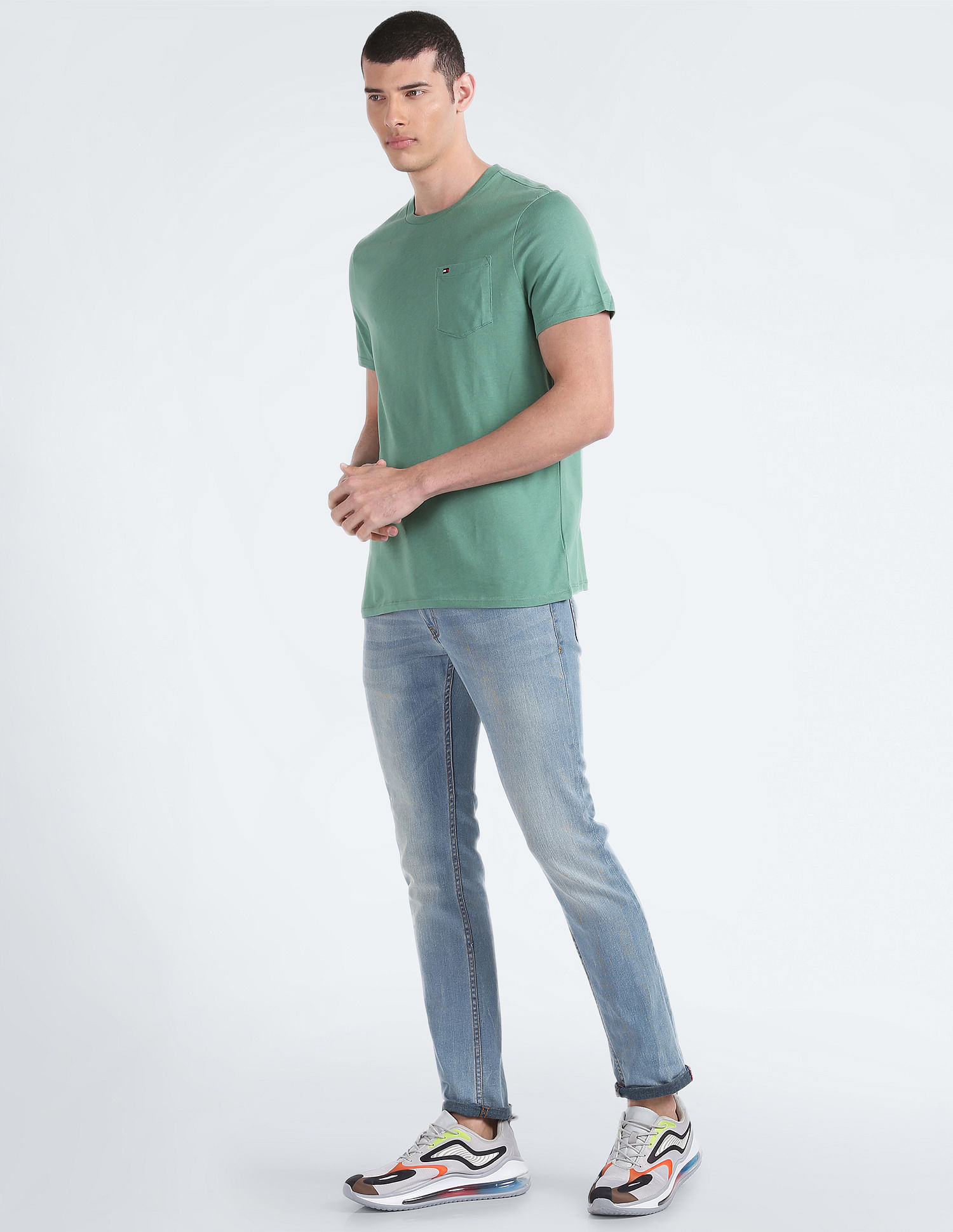 Tommy Hilfiger Solid Regular Fit T-Shirt
