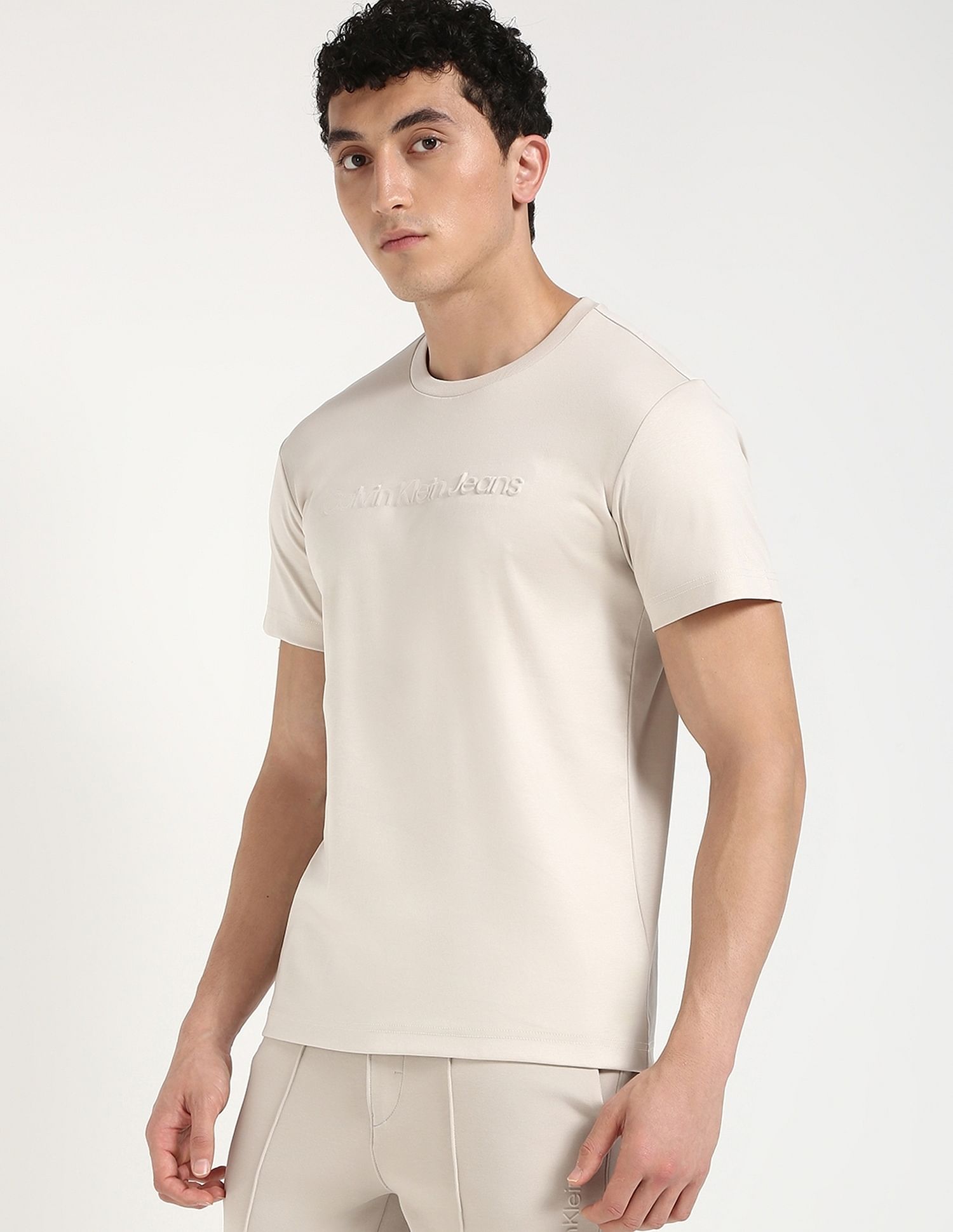 Calvin Klein Jeans Logo Regular-Fit Cotton T Shirt