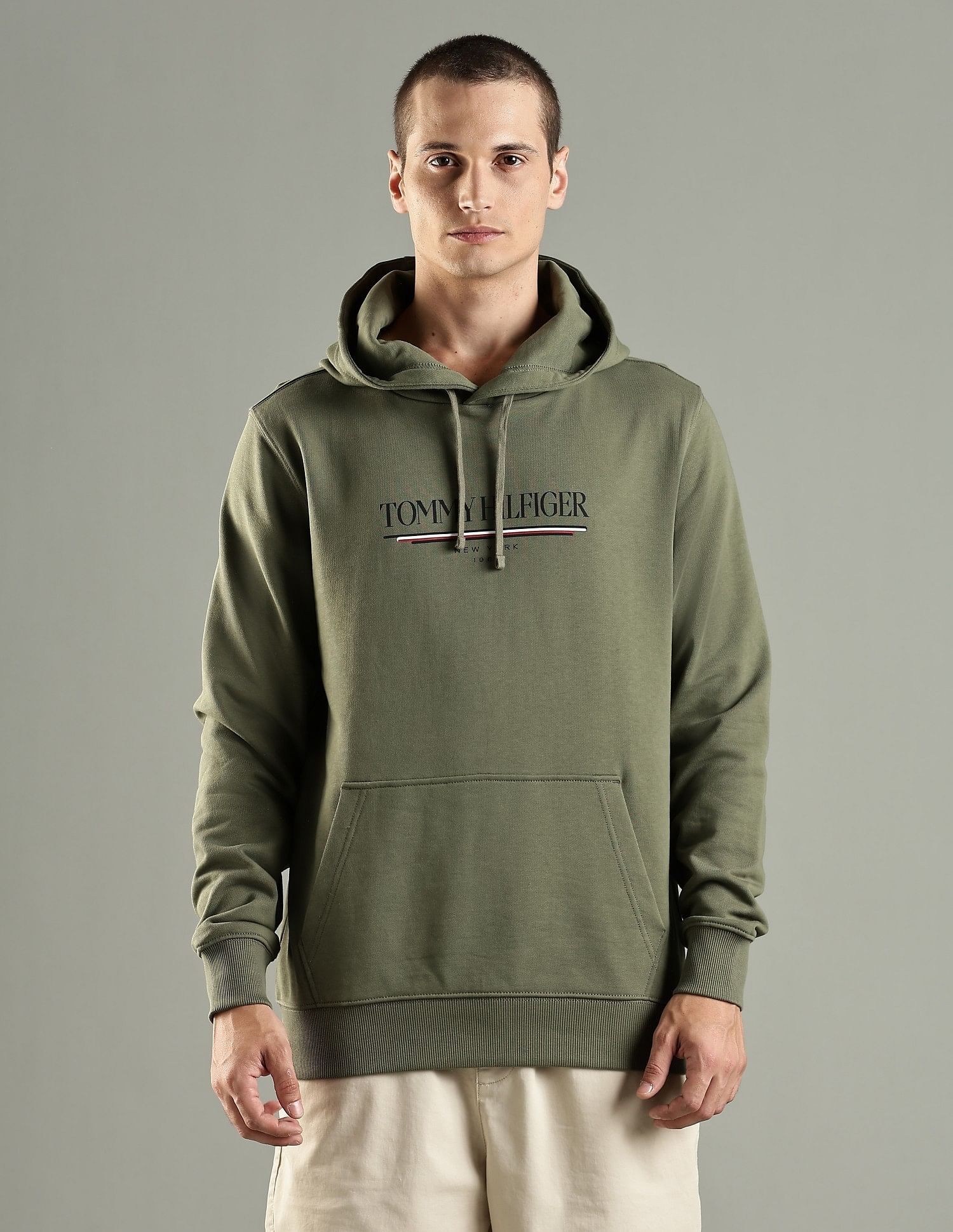 Tommy Hilfiger Logo Regular Fit Cotton Sweatshirt
