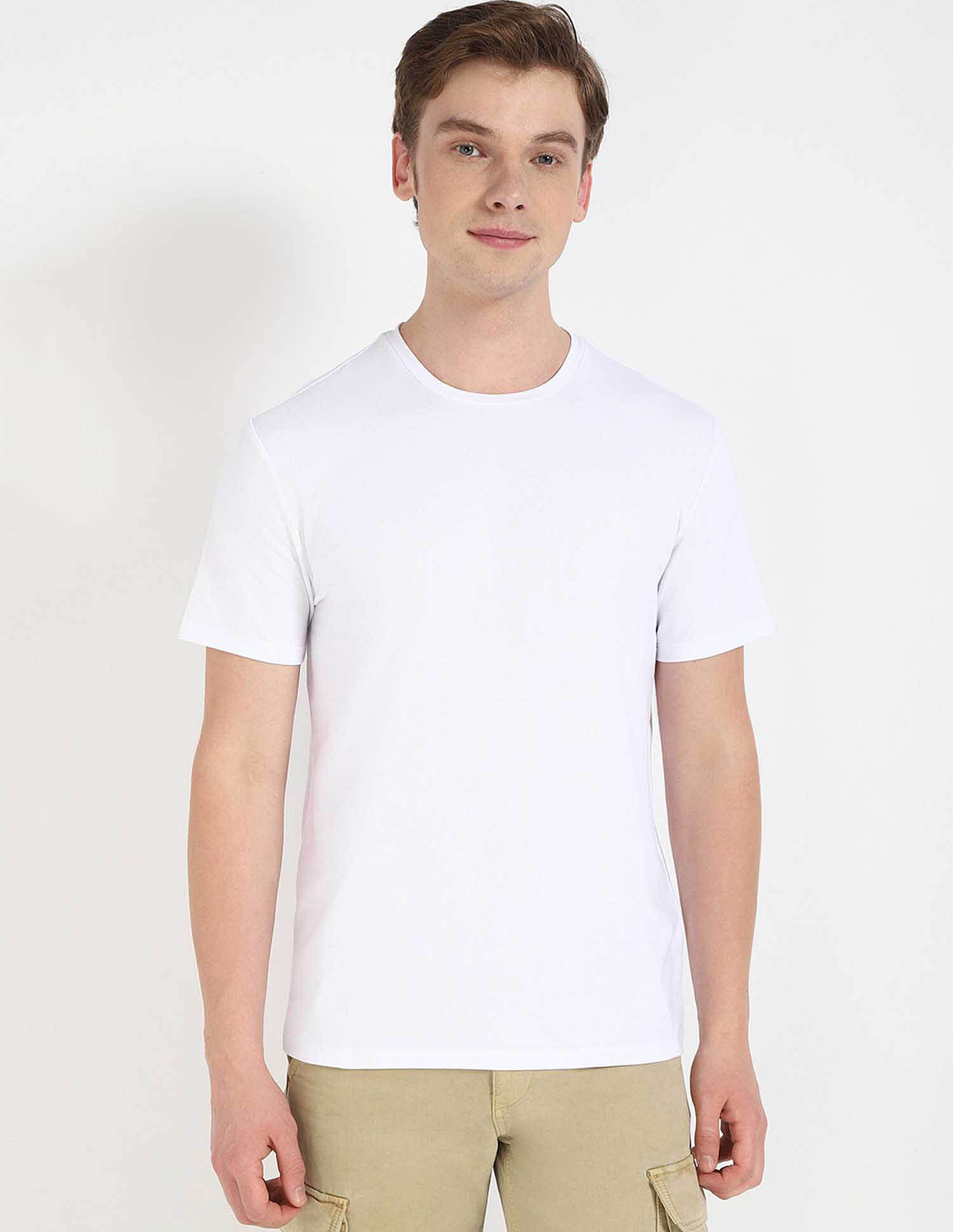 Calvin Klein Jeans White Solid T-shirt Wardrobe Essential