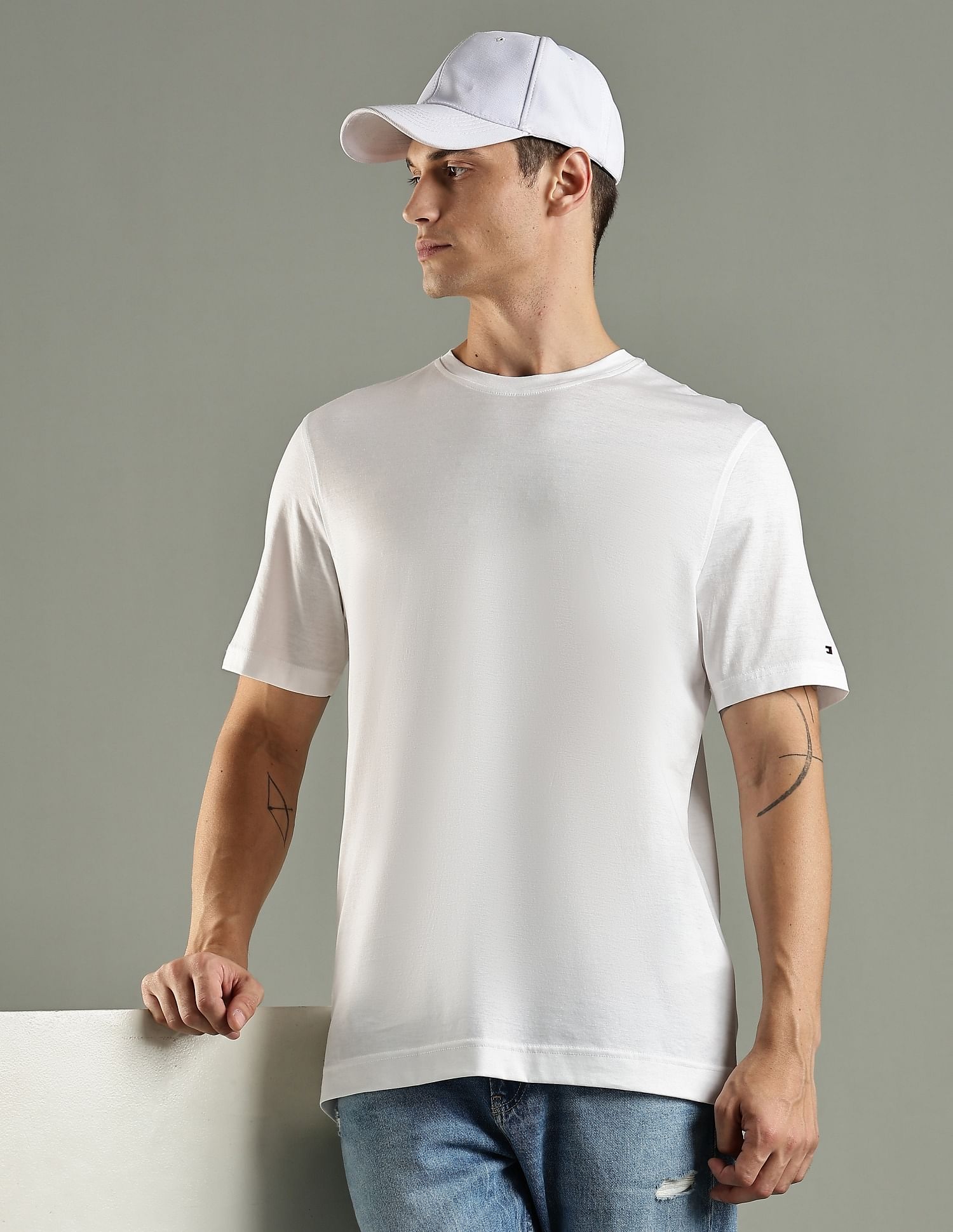 Tommy Hilfiger Solid Regular Fit Cotton T-Shirt