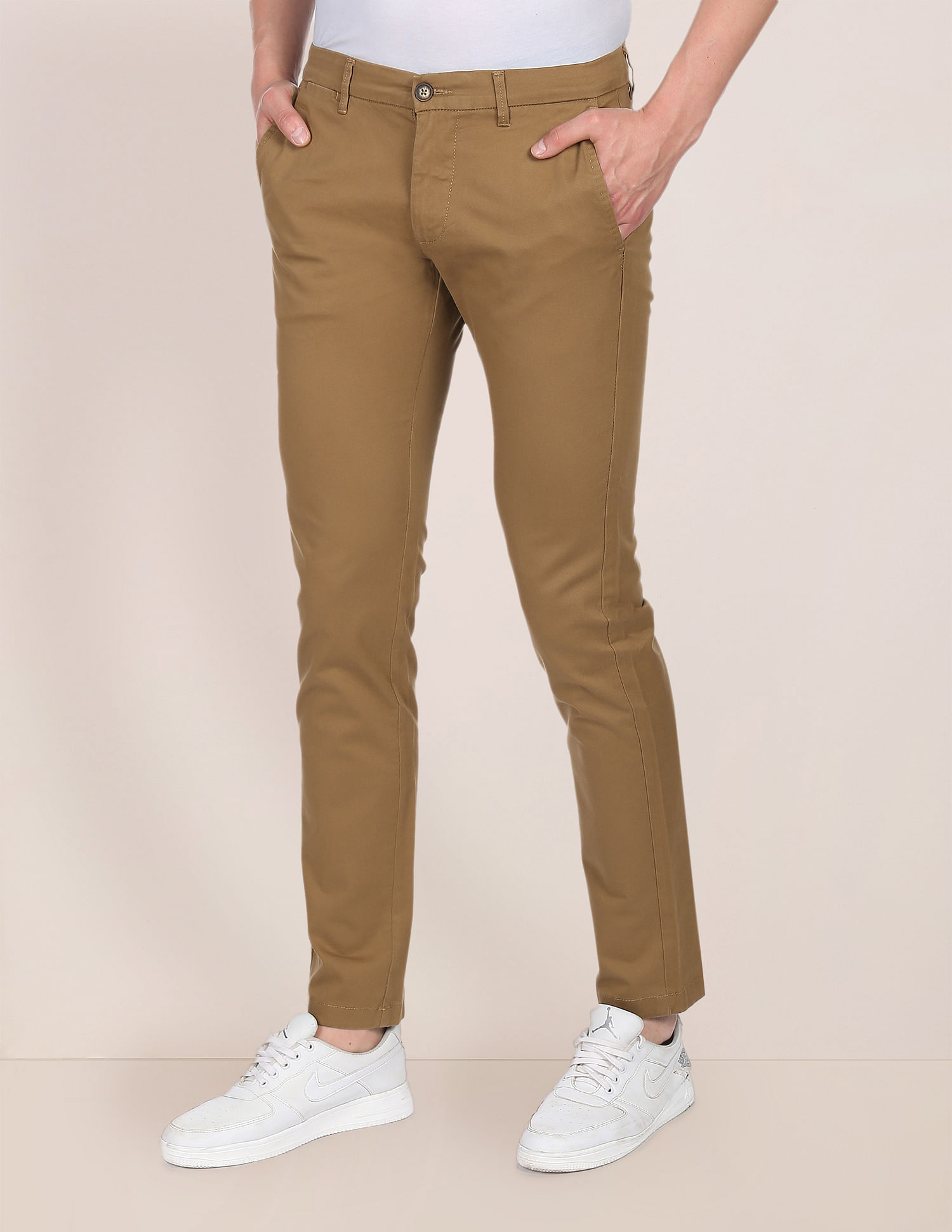 Buy Arrow Sports Slim Fit Dobby Casual Trousers - NNNOW.com