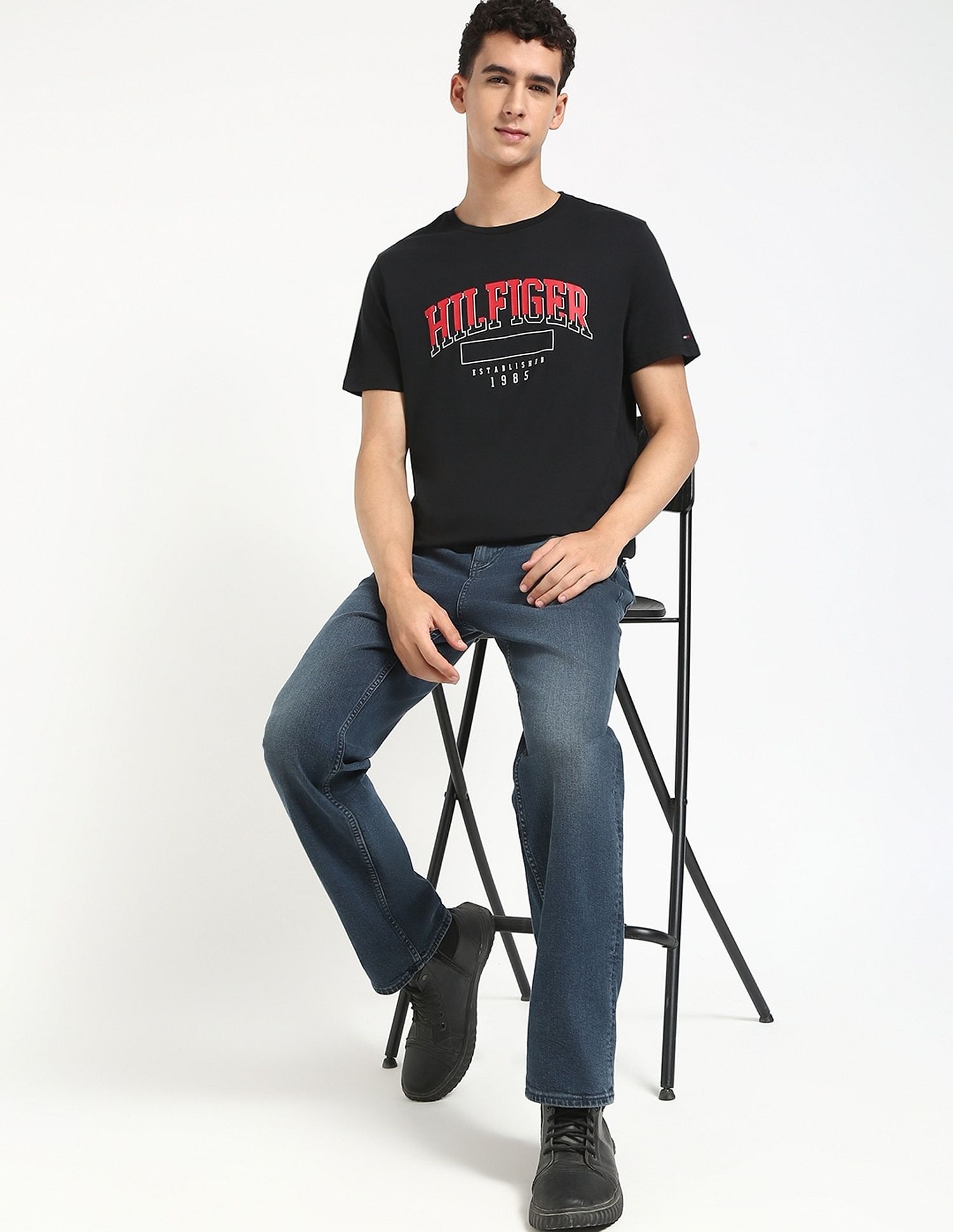 Tommy Hilfiger Logo Regular-Fit Cotton T-Shirt