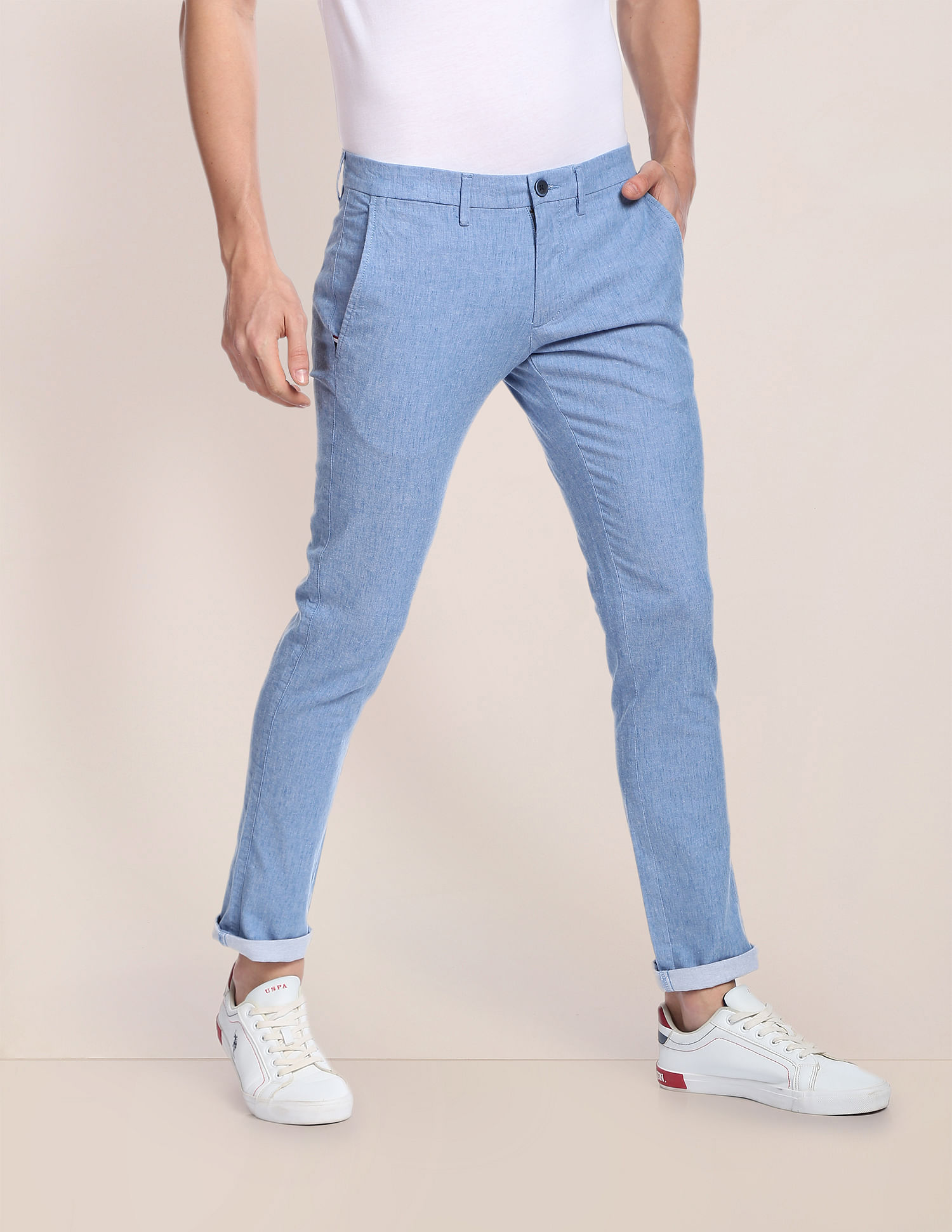 Casual trousers Vince - Trousers - V887922193878DZI | Shop online at THEBS