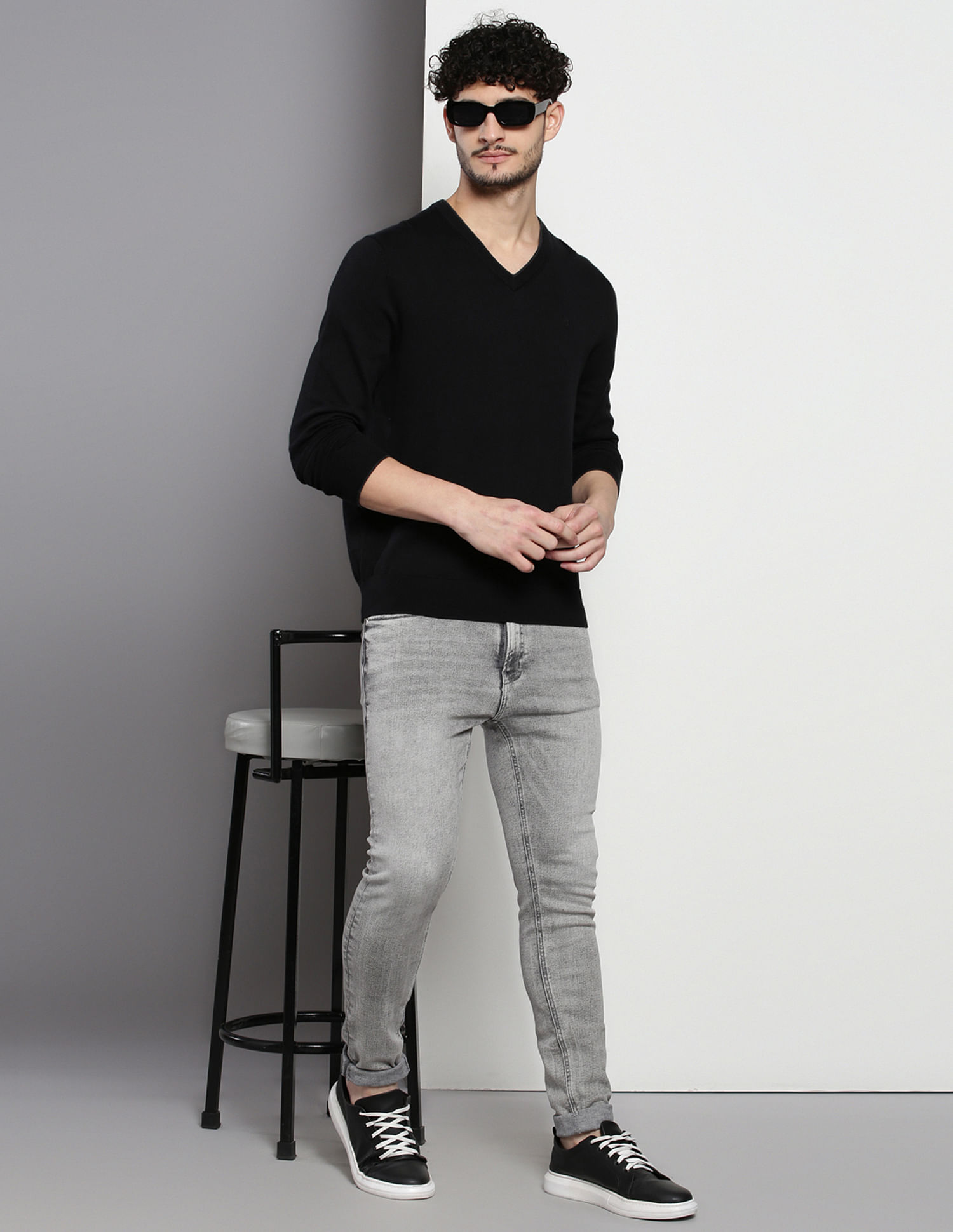 Calvin Klein V-Neck Solid Hallmark Sweater