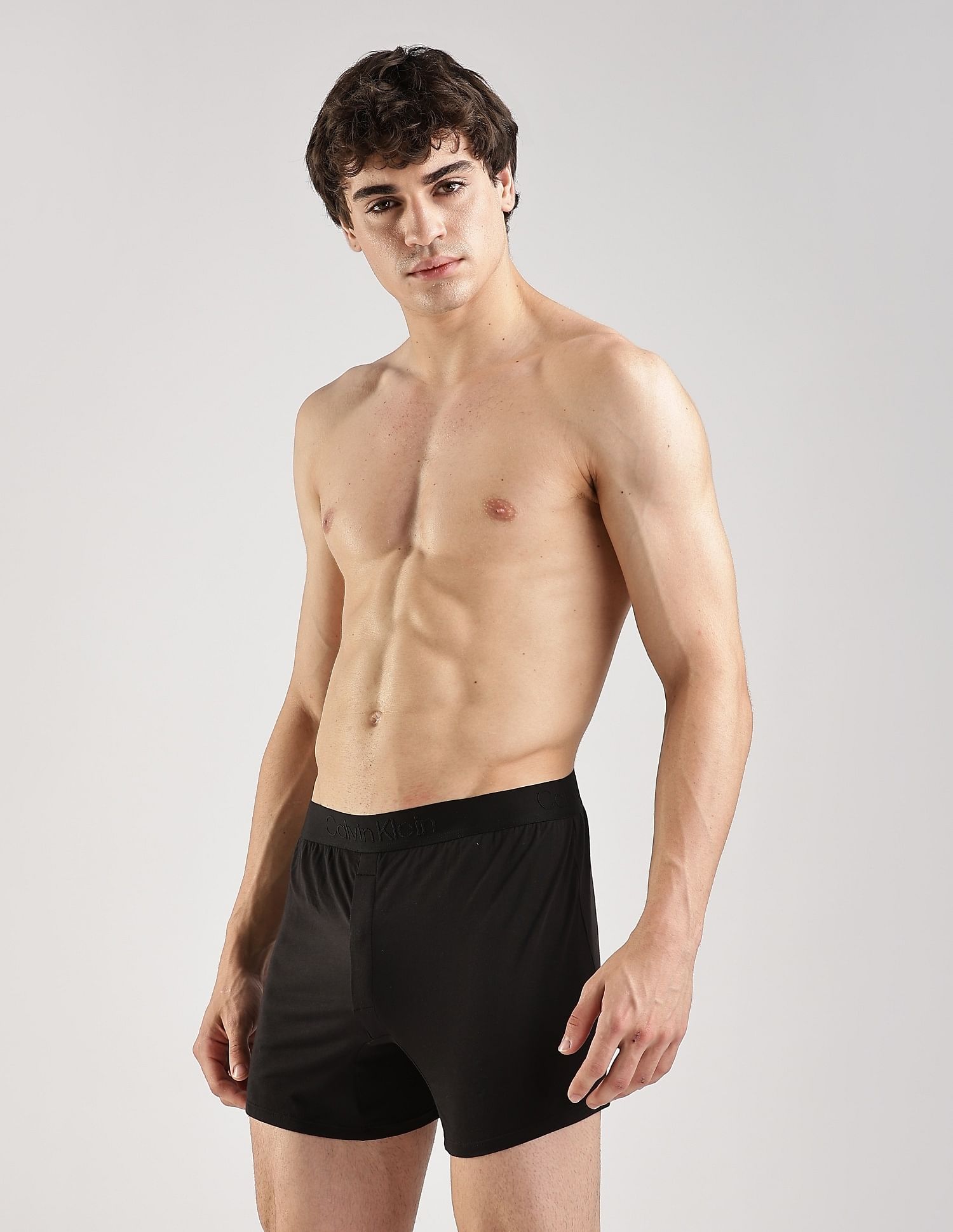 Calvin Klein Underwear Black Solid Mid Rise Trunk