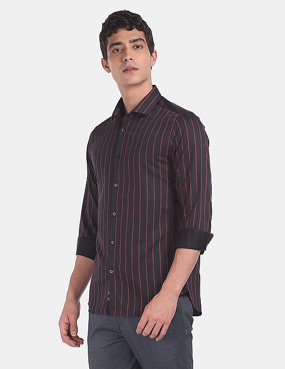 Buy Calvin Klein Men Navy Slim Fit Vertical Stripe Casual Shirt NNNOW