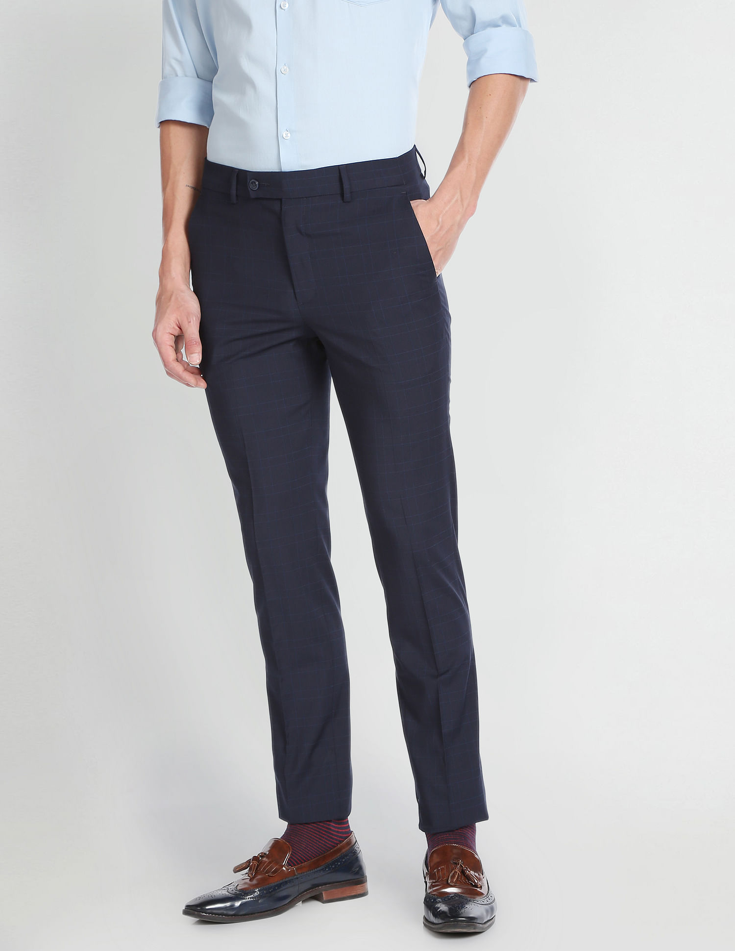 Buy Arrow Newyork Geometric Patterned Weave Smart Flex Formal Trousers -  NNNOW.com