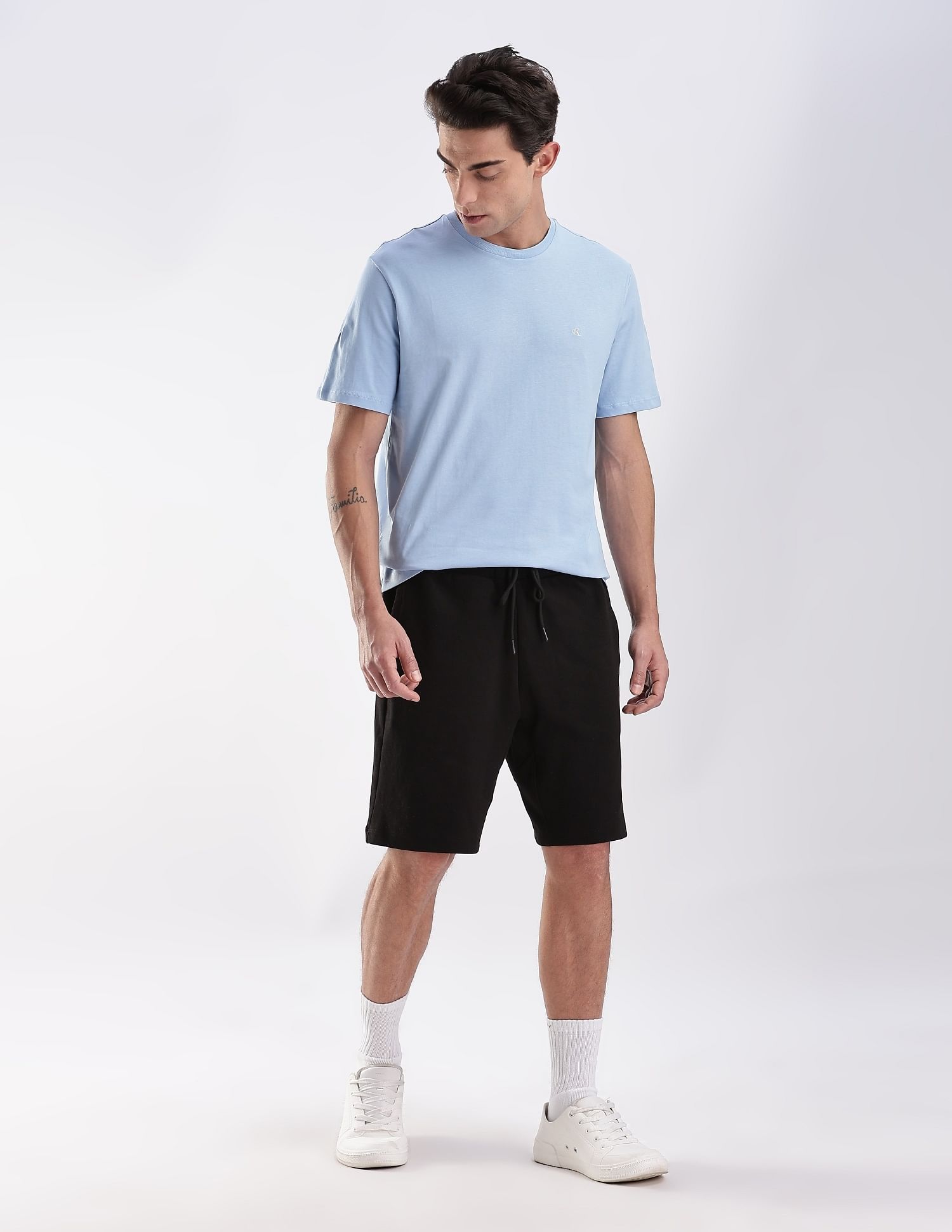 Calvin Klein Jeans Regular-Fit Solid Cotton T-Shirt
