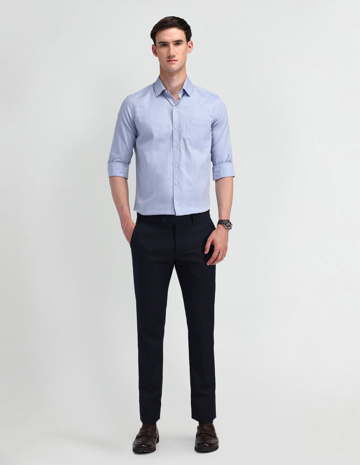 Arrow Solid Manhattan Slim Fit Shirt