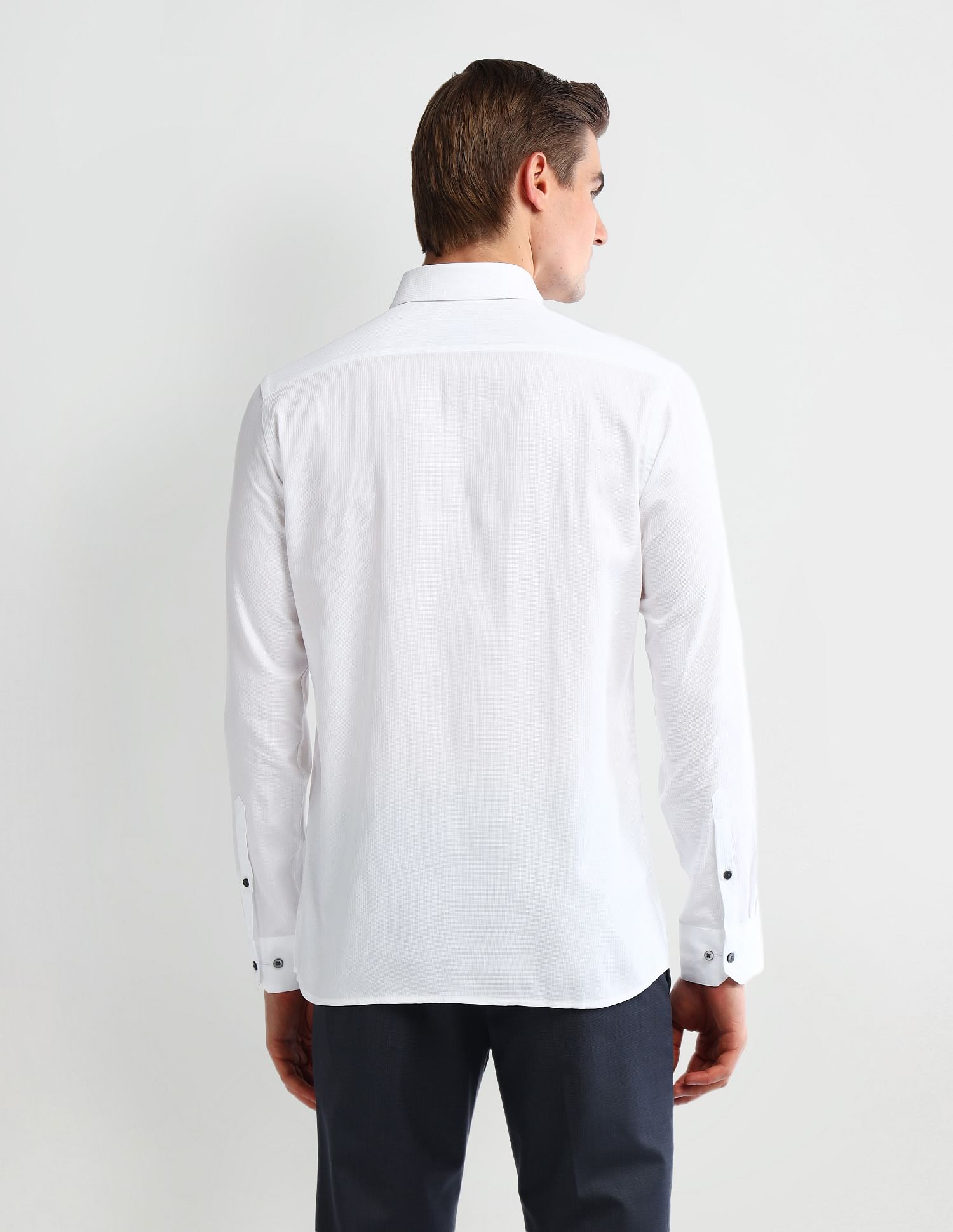 Arrow Cutaway Collar Cotton Shirt