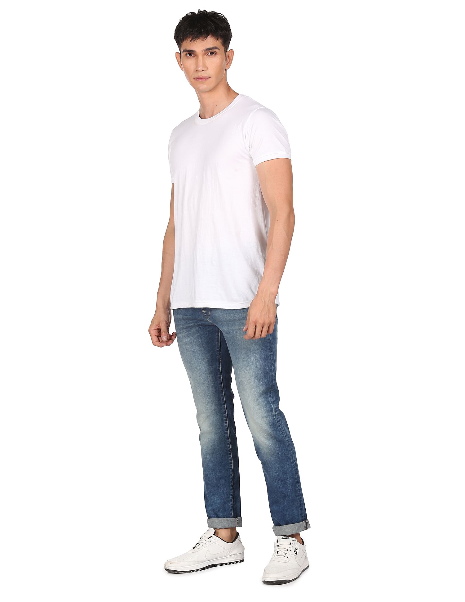 Aeropostale Men Blue Tapered Fit Stone Wash Jeans