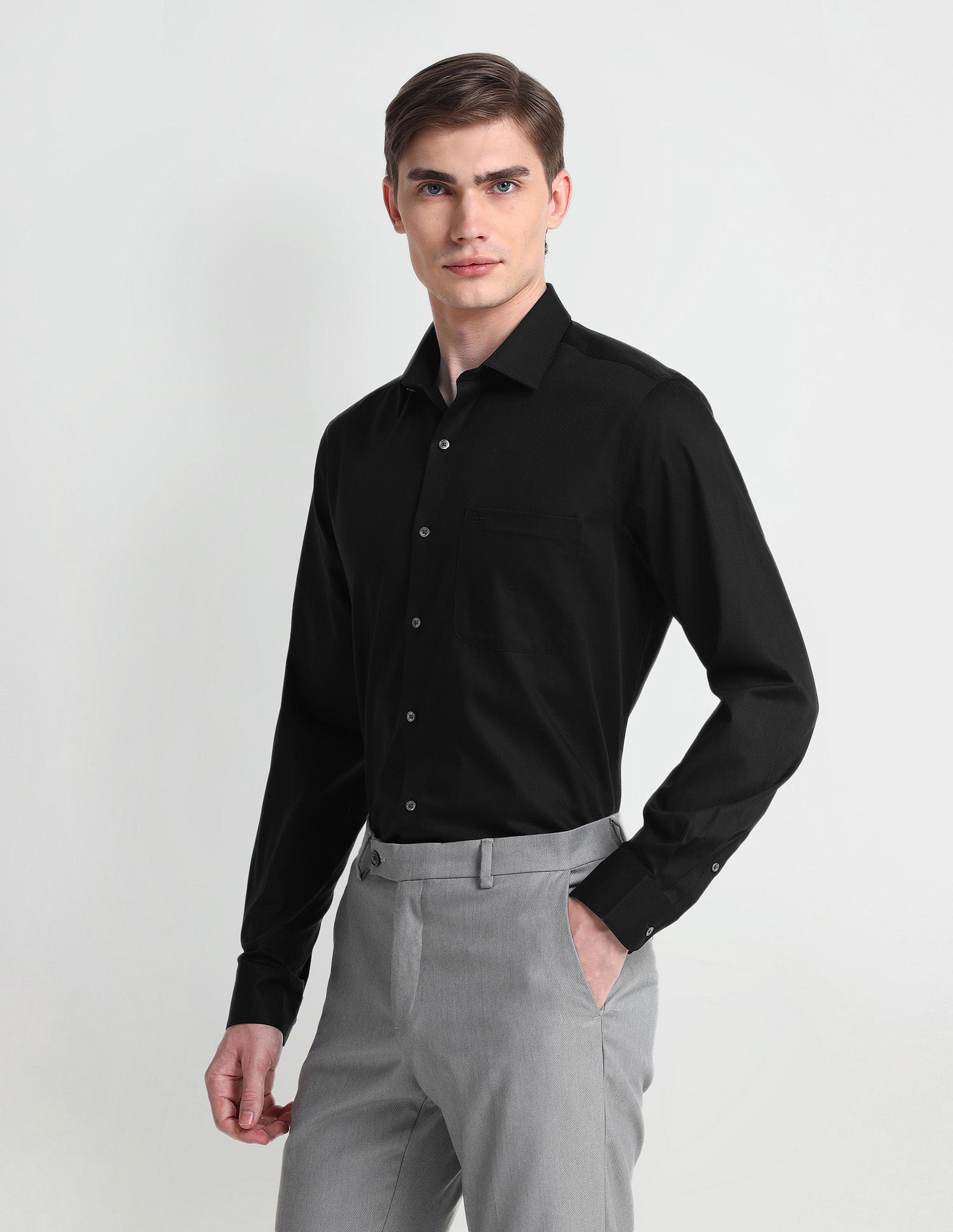 Arrow Cutaway Collar Herringbone Shirt
