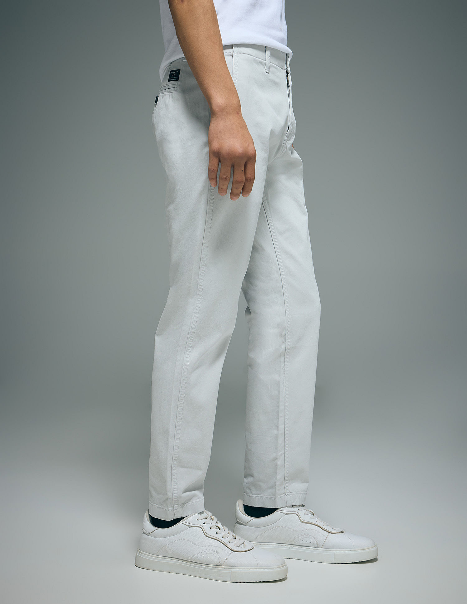 Flying Machine Slash Slim Tapered Fit Solid Trousers