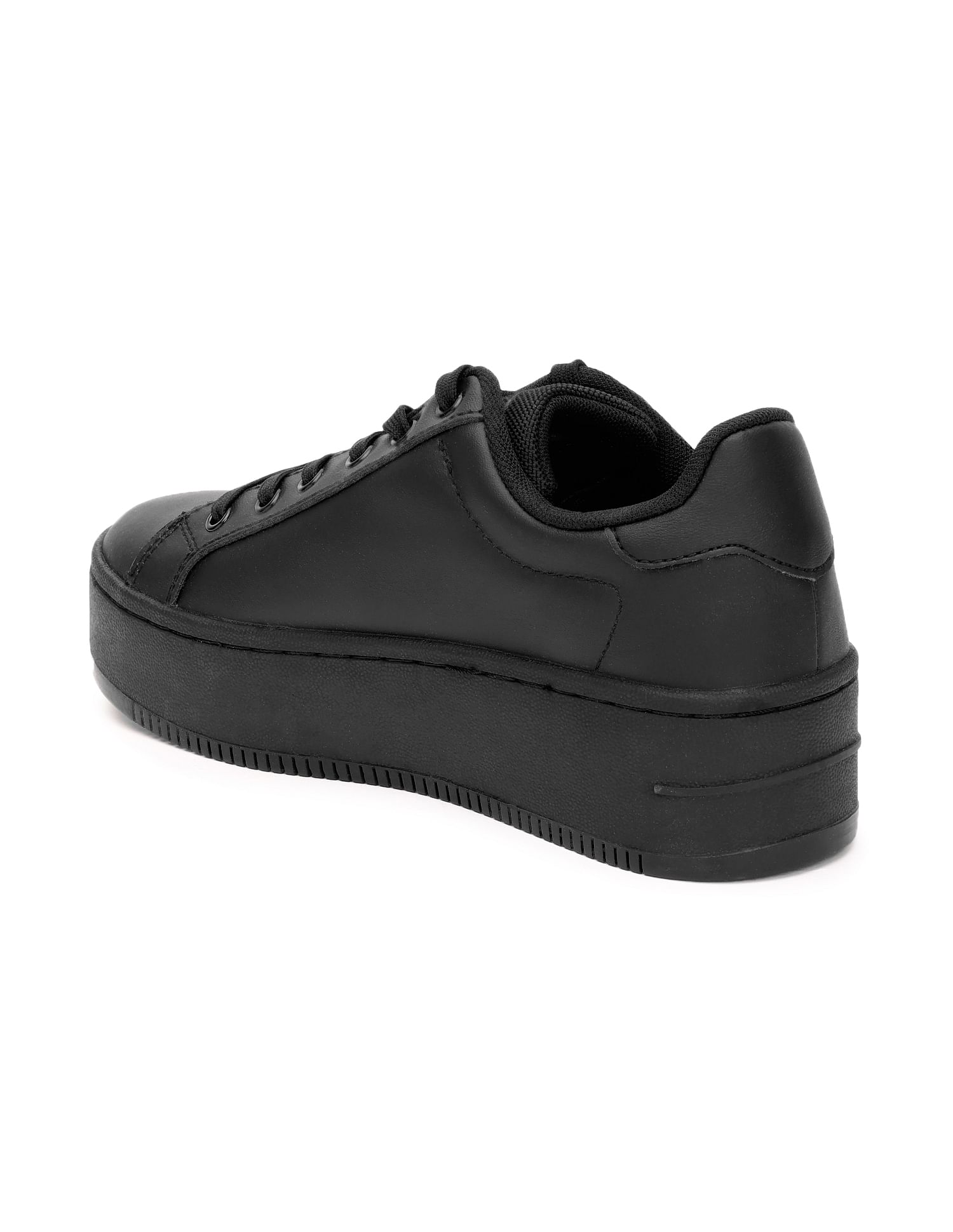 Tommy Hilfiger Lace Up Solid Platform Sneakers