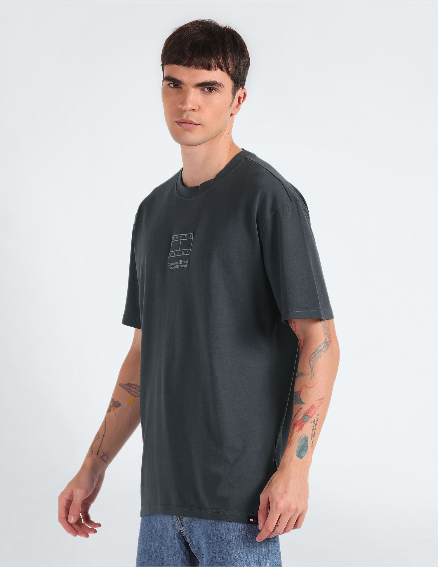 Tommy Hilfiger Regular Fit Tonal Flag T-Shirt