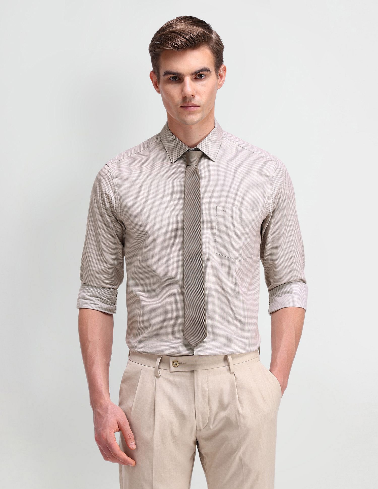 Arrow Manhattan Slim Fit Textured Shirt