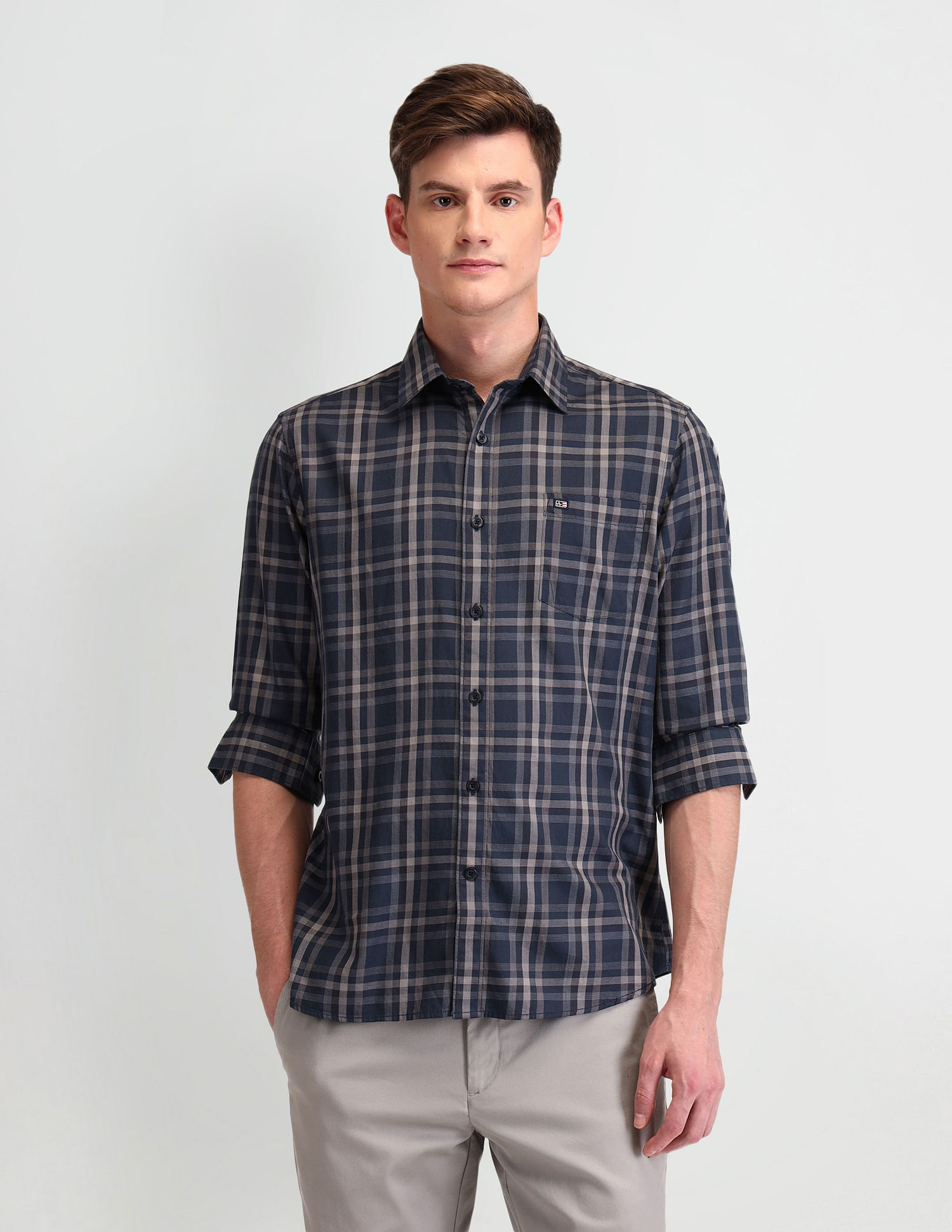 Arrow Sport Tailored Fit Cotton Shirt