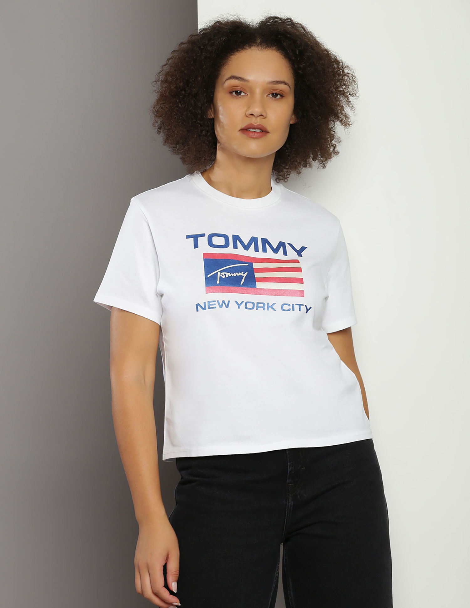 Tommy Hilfiger Classic Modern Prep Flag T-Shirt