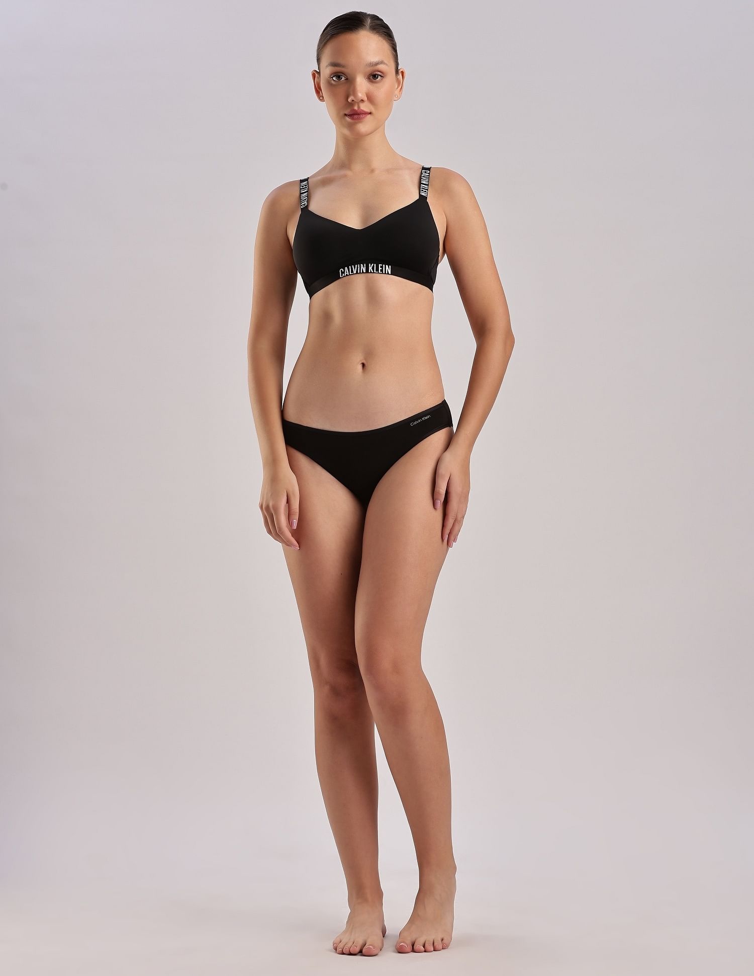 Calvin Klein Underwear Black Solid Low Rise Panty