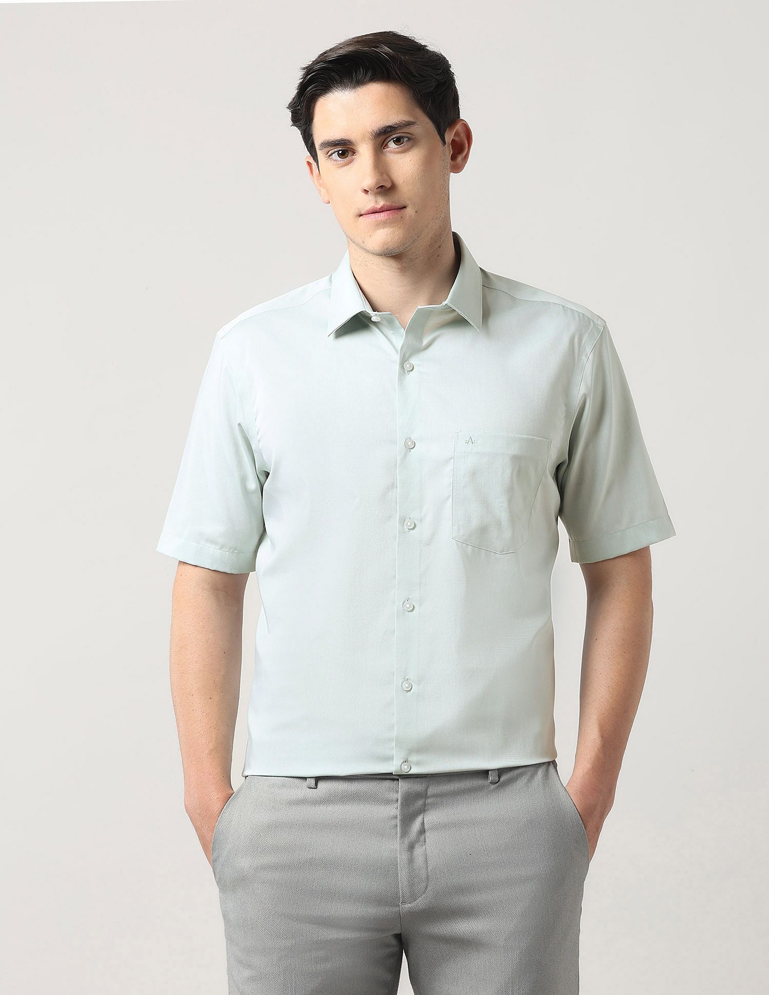 Arrow Solid Liberty Classic Fit Autopress Shirt
