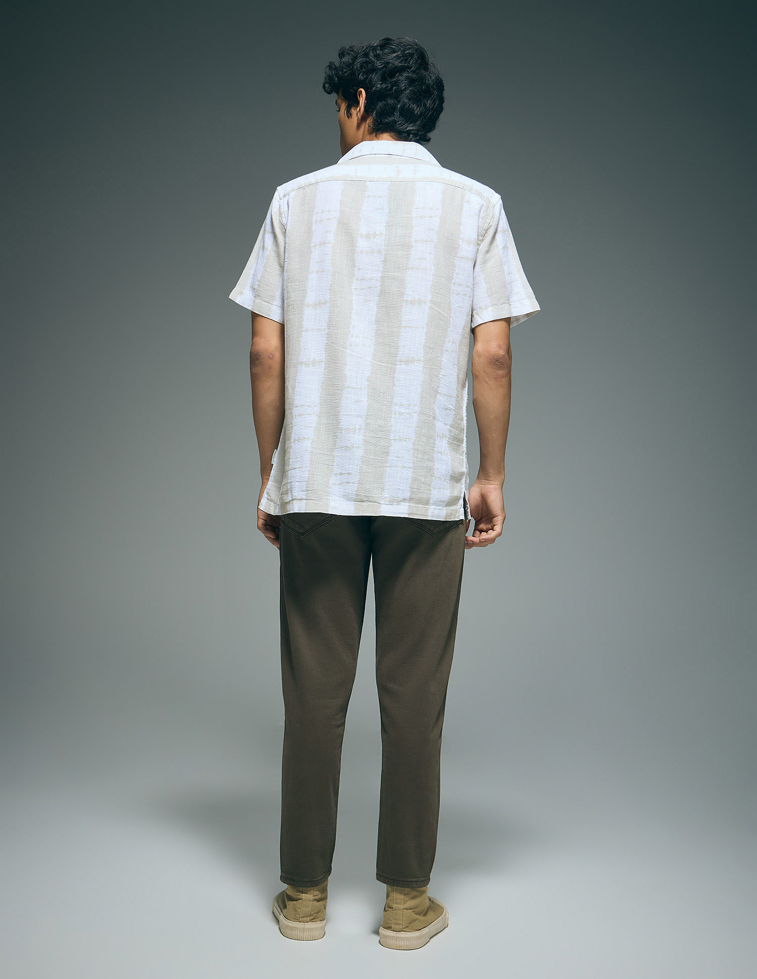 Flying Machine Mankle Relaxed Tapered Fit Mid Rise Jeans