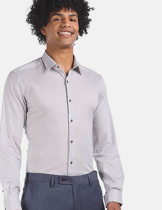 Buy Arrow Newyork Men Grey Spread Collar Slim Fit Solid Formal Shirt - NNNOW.com