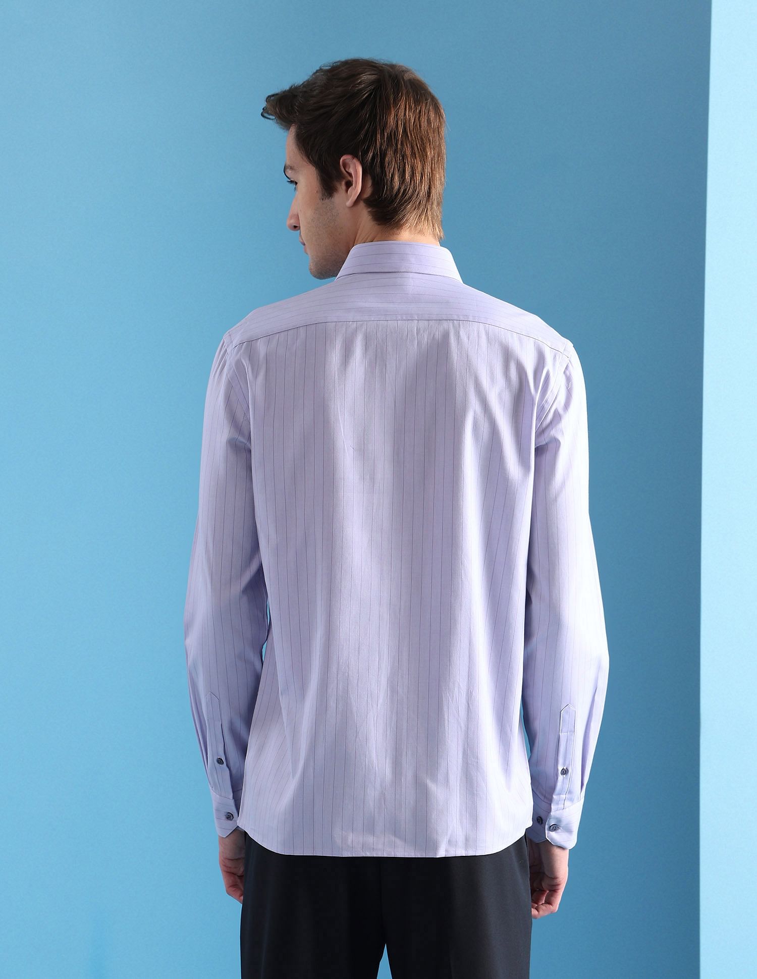Arrow Manhattan Slim Fit Velocity 5 In 1 Shirt