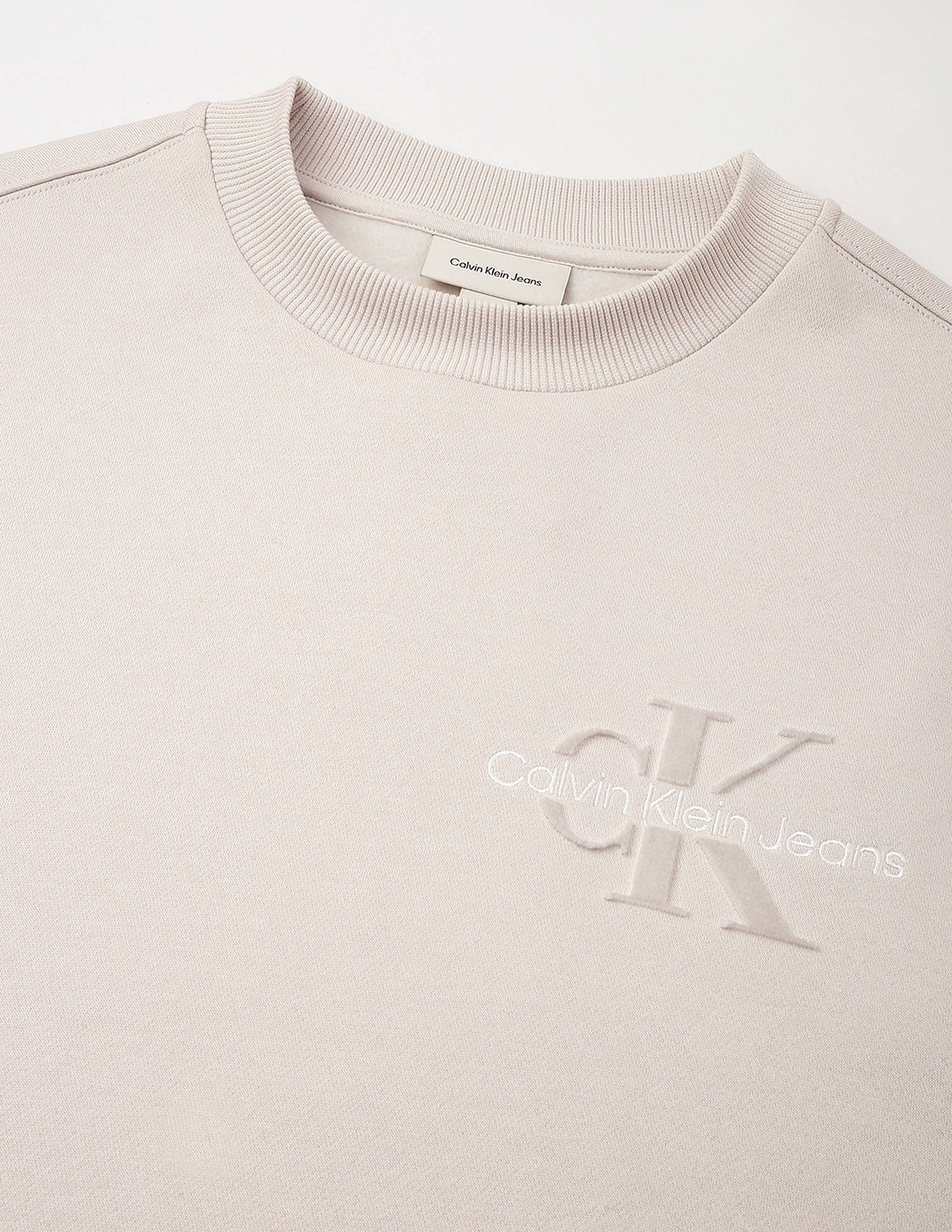 Calvin Klein Jeans Embroidered Logo Relaxed-Fit Cotton Sweatshirt