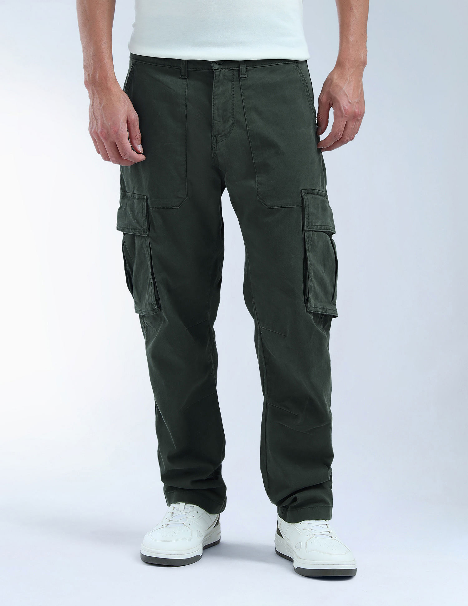 Flying Machine Relaxed Tapered Fit Mid Rise Cargo Trouser