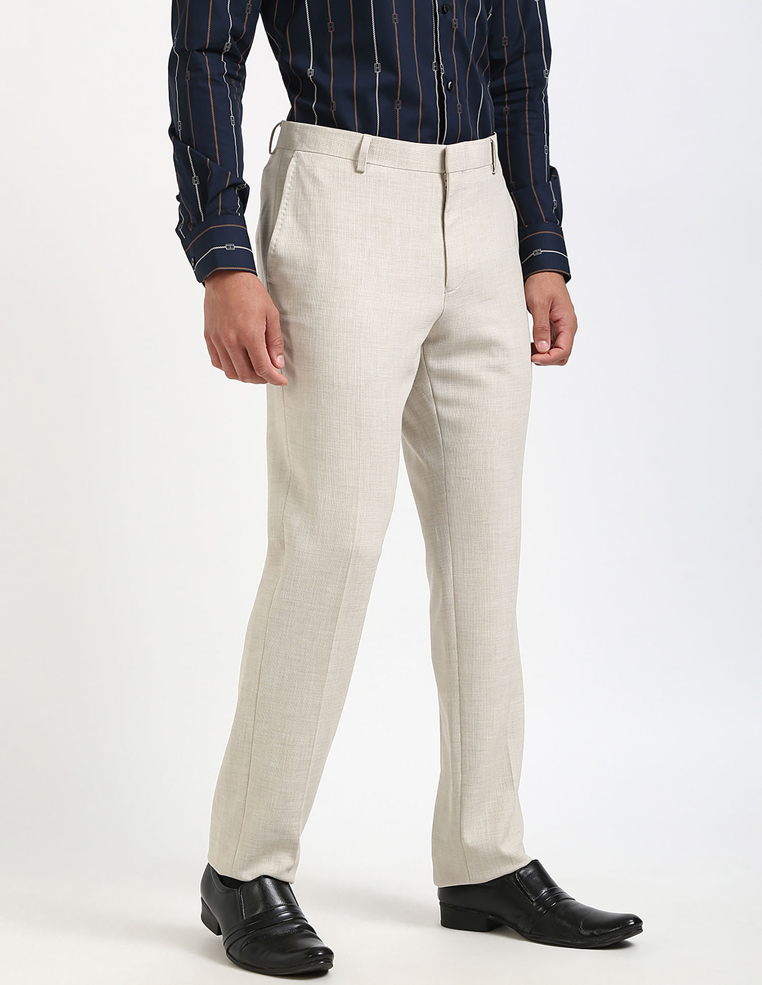 Tommy Hilfiger Regular-Fit Self-Design Mid-Rise Trouser