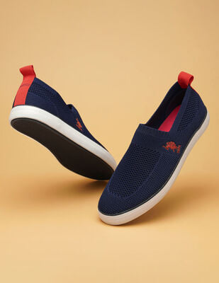 Straye Ventura Slip-On Canvas Shoes - Black/Black – Slugger Skate Store