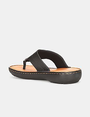 arrow leather chappals