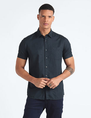 Flying Machine Solid Slim Fit Shirt