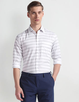 Arrow Slim Fit Striped Formal Shirt